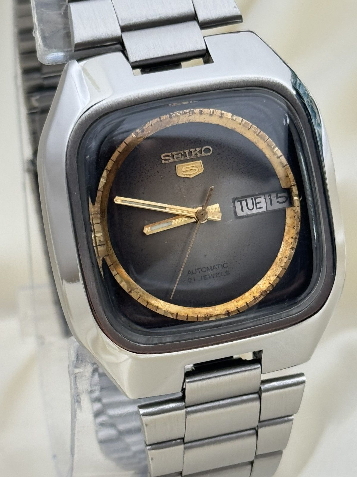 Seiko Seiko 5 TV Case Vintage Watch 7019|Day/Date watch japan made Size 36 - 2 Thumbnail