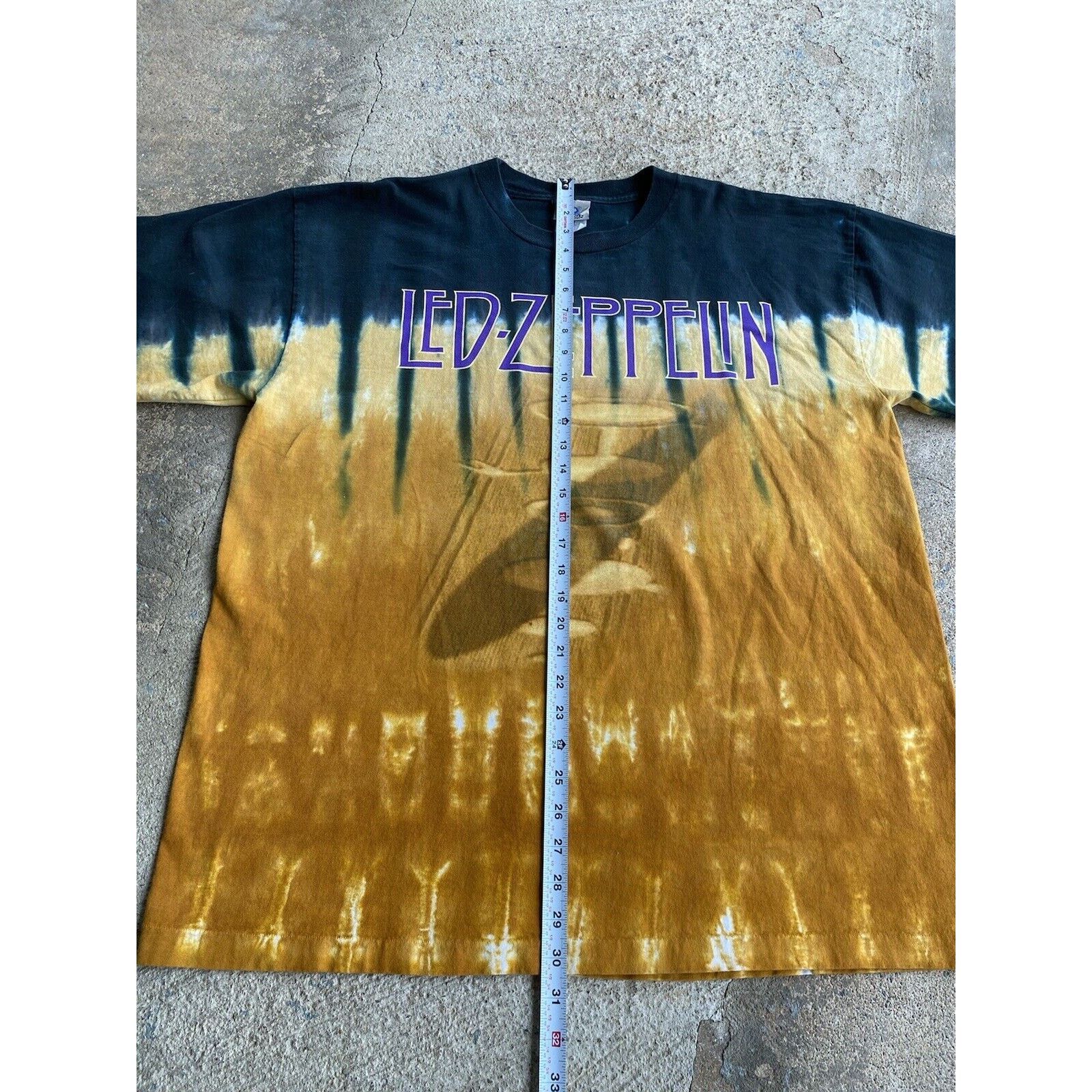 Liquid Blue Vintage Y2K Led Zeppelin Liquid Blue Crop Circle Shirt 2005 Size US XL / EU 56 / 4 - 9 Thumbnail