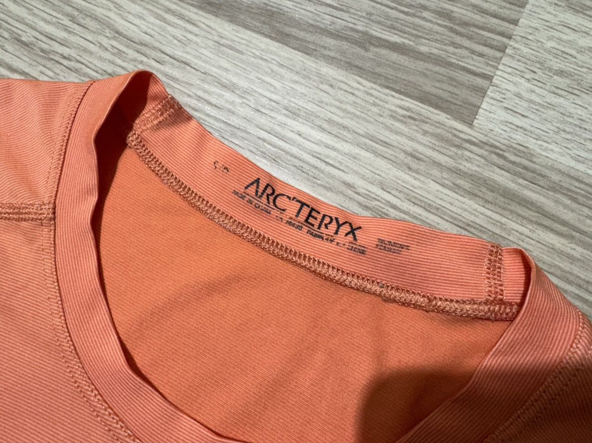 Arc'teryx Arc’teryx t shirt S Size S / US 4 / IT 40 - 4 Thumbnail