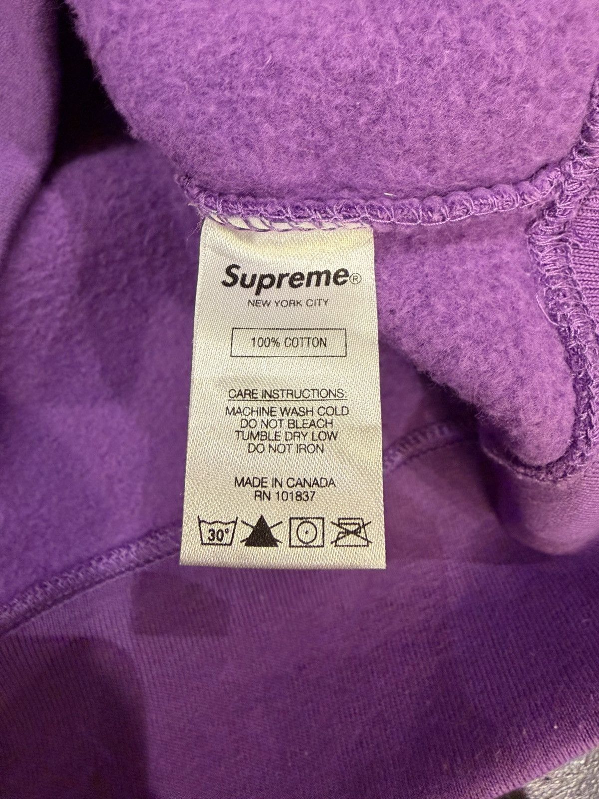 Supreme Supreme World Famous Crewneck - Purple Size US L / EU 52-54 / 3 - 6 Thumbnail