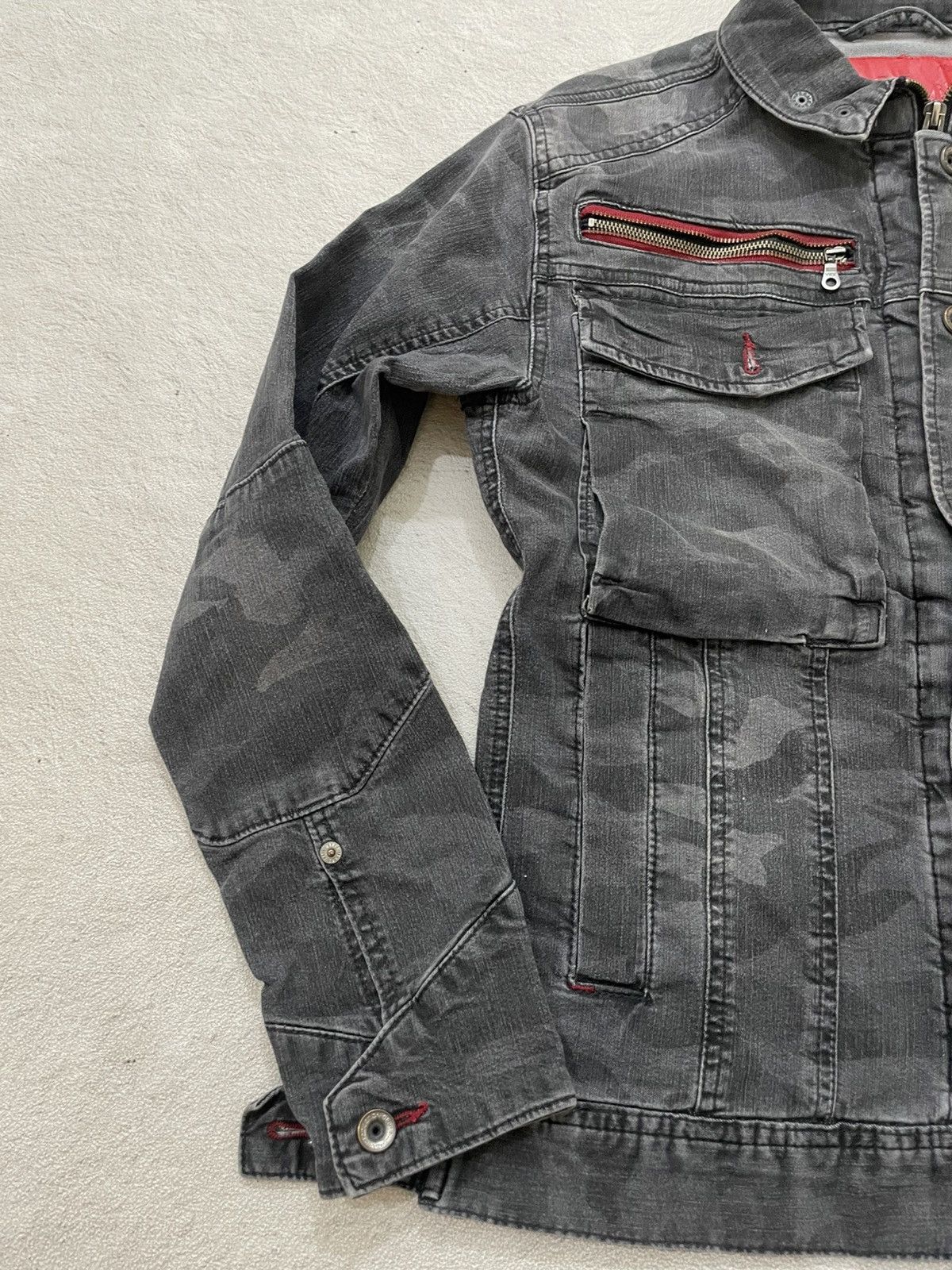 Japanese Brand 2000s Japan Black Denim Camo Jacket Multi Pocket Vkei Y2K Size US S / EU 44-46 / 1 - 3 Thumbnail
