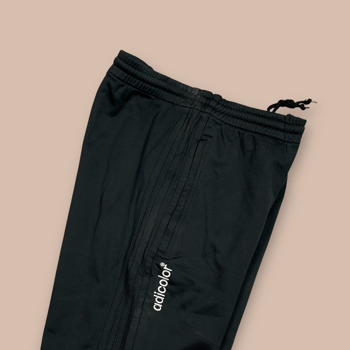 Adidas Adidas Adicolor NYC BK6 Black Series Sweatpants Size US 32 / EU 48 - 9 Thumbnail