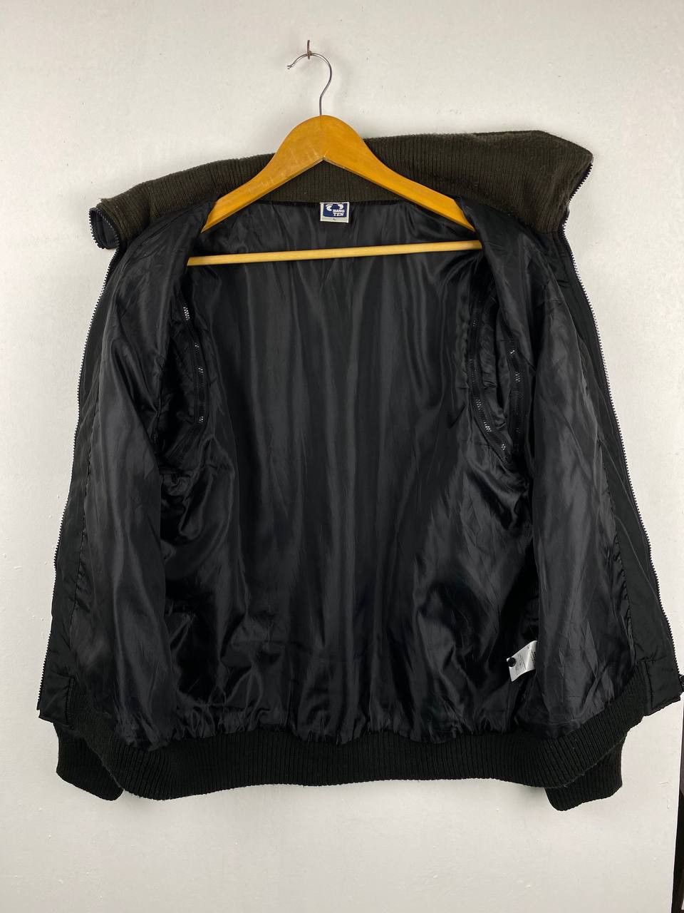 Hang Ten hang ten puffer jacket very nice design Size US L / EU 52-54 / 3 - 6 Thumbnail