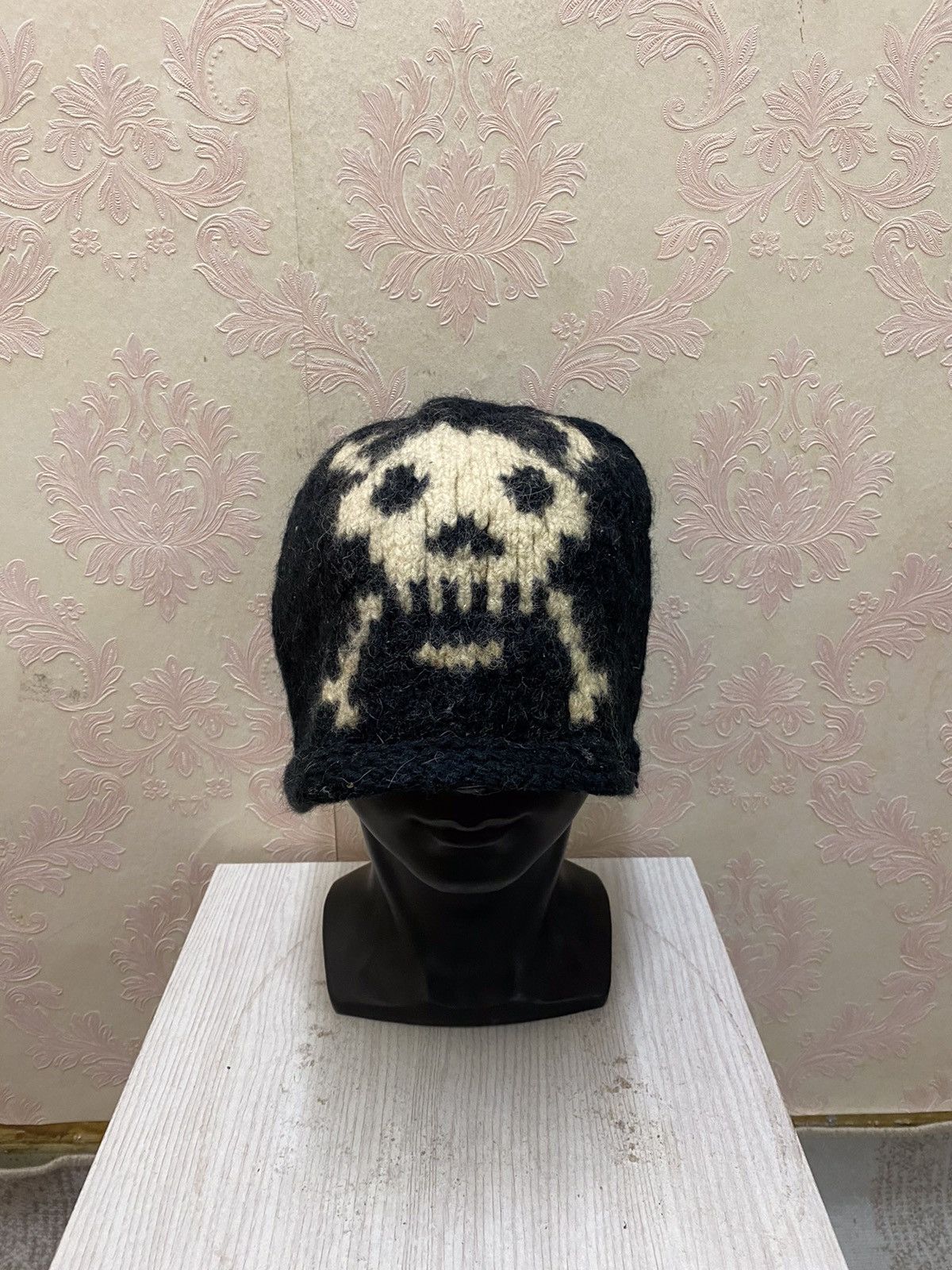Japanese Brand Vintage Skull Big Logo Crochet Beanie Hat Size ONE SIZE - 2 Thumbnail