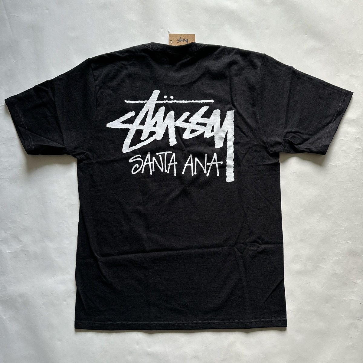 早期完売★Stussy★LAURA TEE (BLACK/追跡O) Stussy × Vintage Stussy T Shirt New York Los Angeles Tokyo