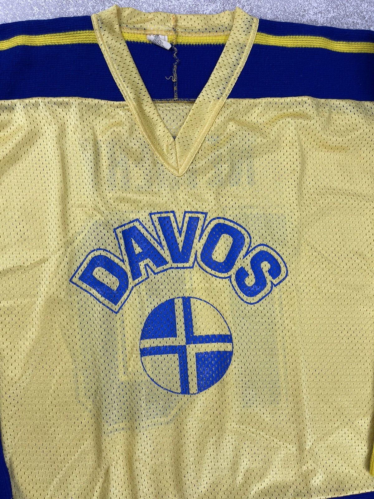 Vintage HC Davos Switzerland Ice Hockey #10 Nethery Jersey Size US M / EU 48-50 / 2 - 3 Thumbnail