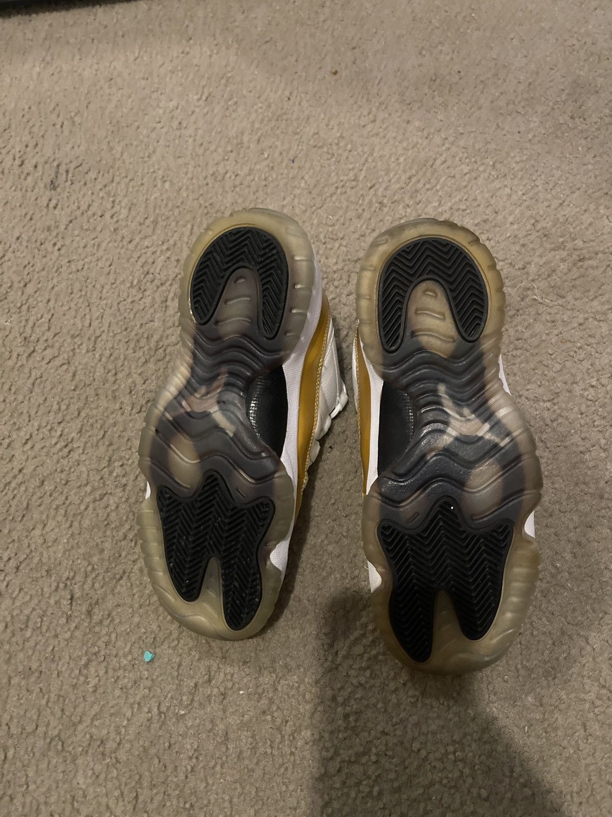 Nike Retro 11 Size US 6 / EU 39 - 3 Thumbnail