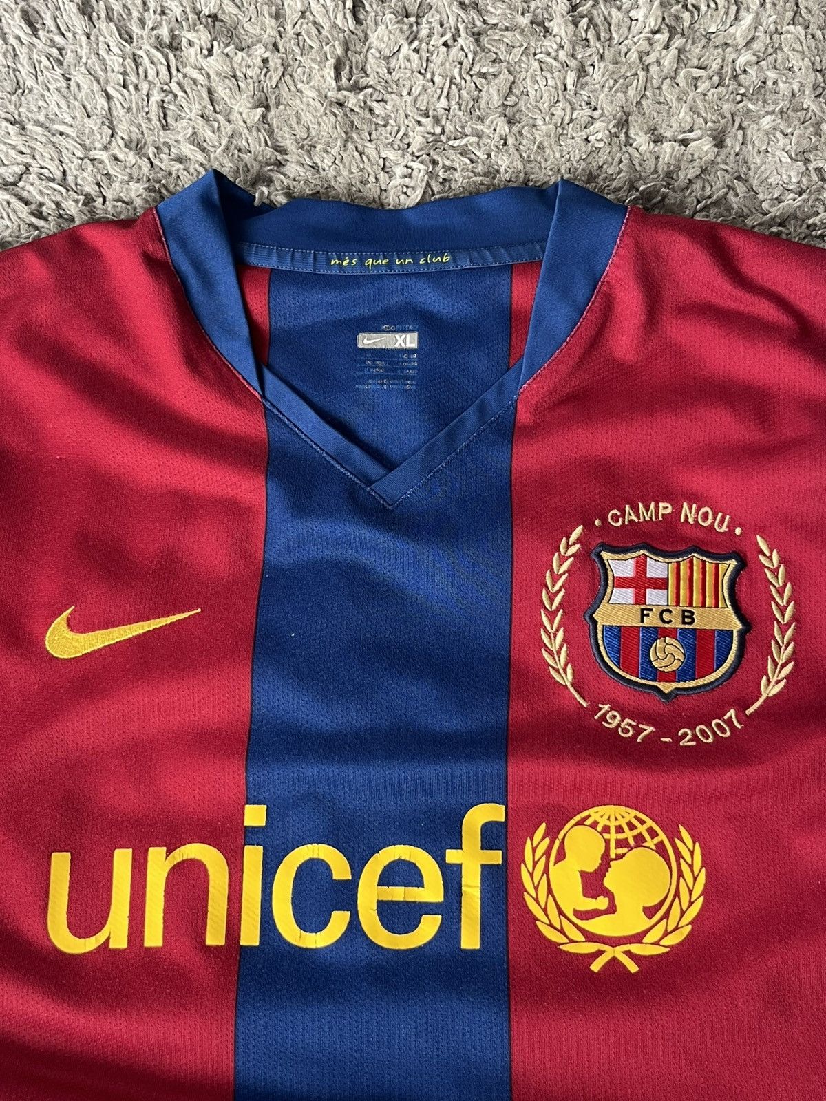 Nike Vintage Jersey FC.Barcelona UNICEF Size US XL / EU 56 / 4 - 3 Thumbnail