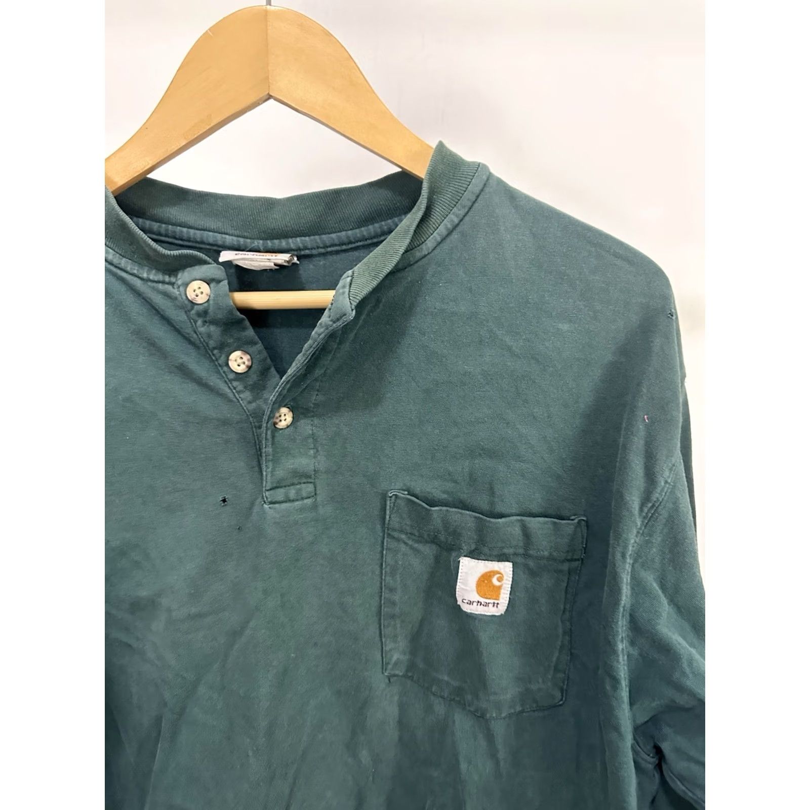 Carhartt VTG Carhartt Faded Worn Distressed Work WIP Pocket Henley LS T-Shirt L Men Green Size L Size US L / EU 52-54 / 3 - 7 Thumbnail