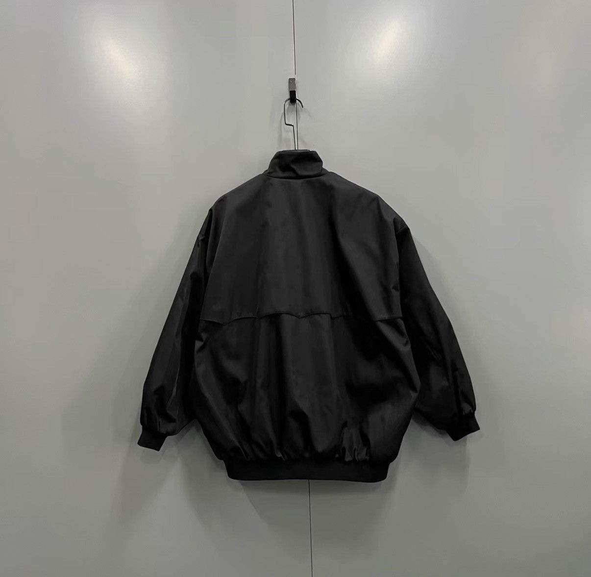 Prada Prada Black Triangle Logo Zip-up Jacket J41 Size US S / EU 44-46 / 1 - 2 Thumbnail