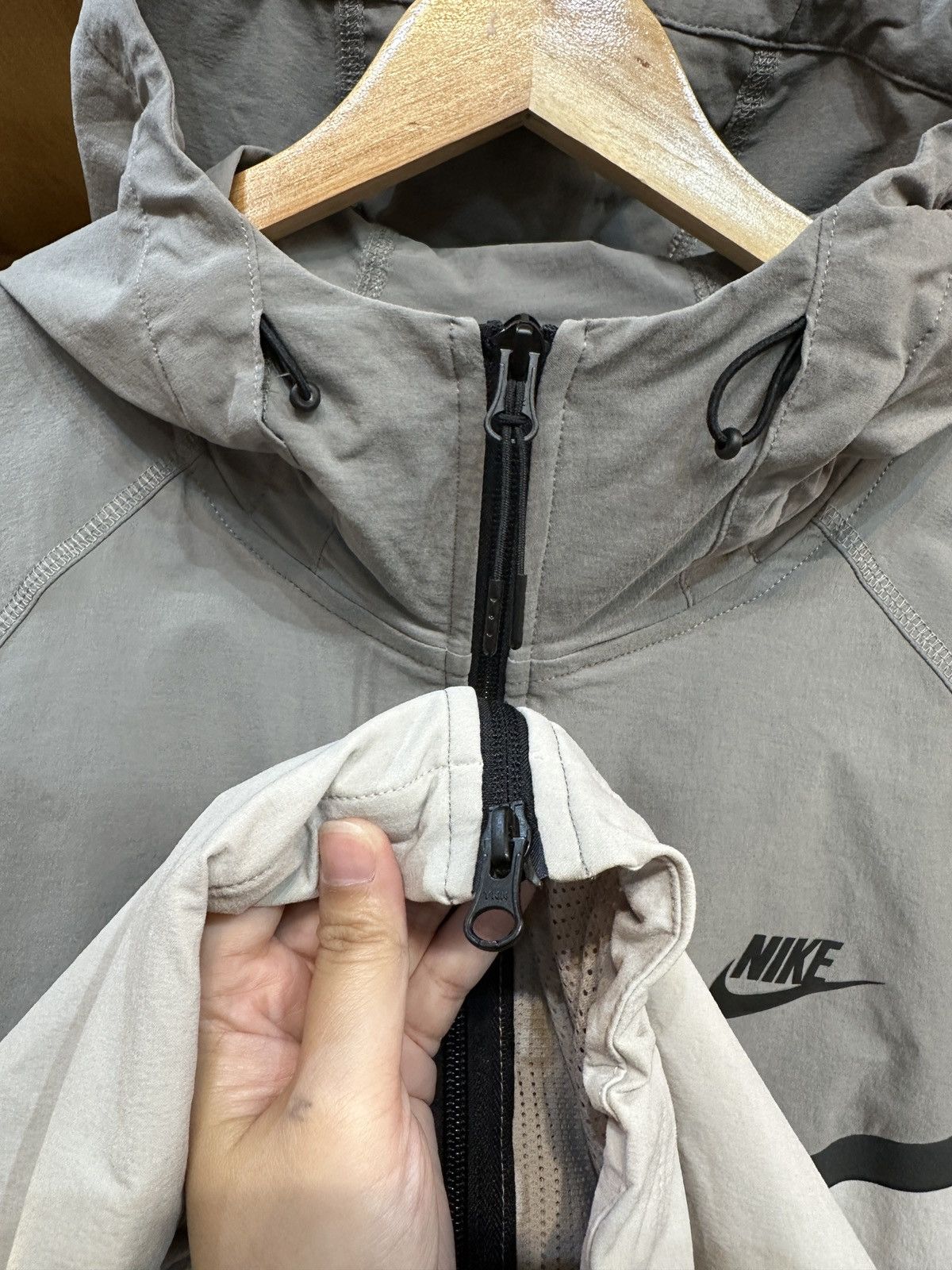 Nike Nike Tech Woven Track Jacket Size US M / EU 48-50 / 2 - 8 Thumbnail