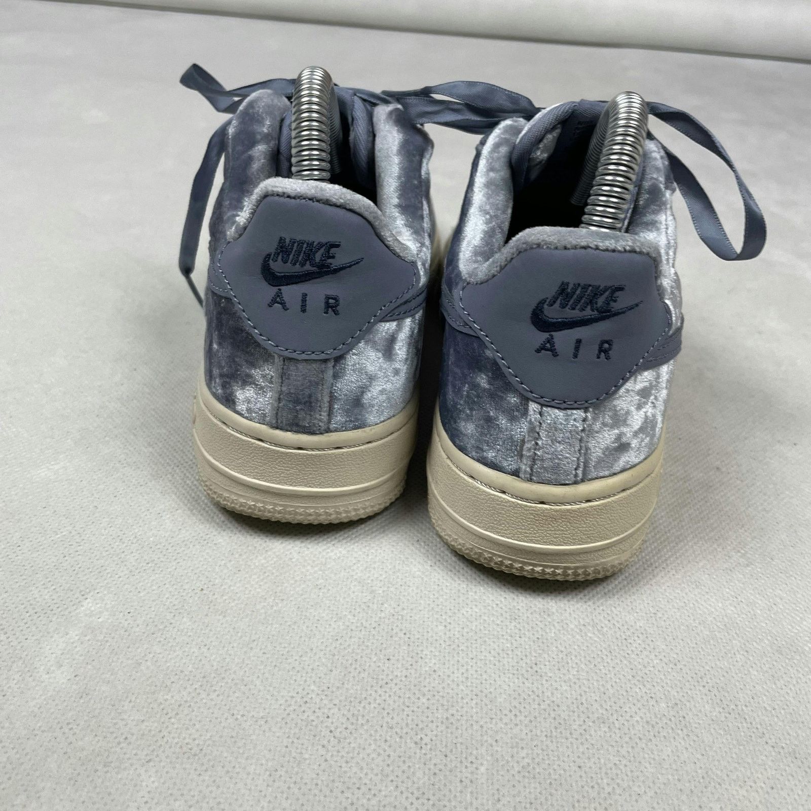 Nike Nike Air Force 1 Low LV8 GS 849345-401 Shoes Size 4.5Y Size US 4.5 / IT 34.5 - 11 Thumbnail