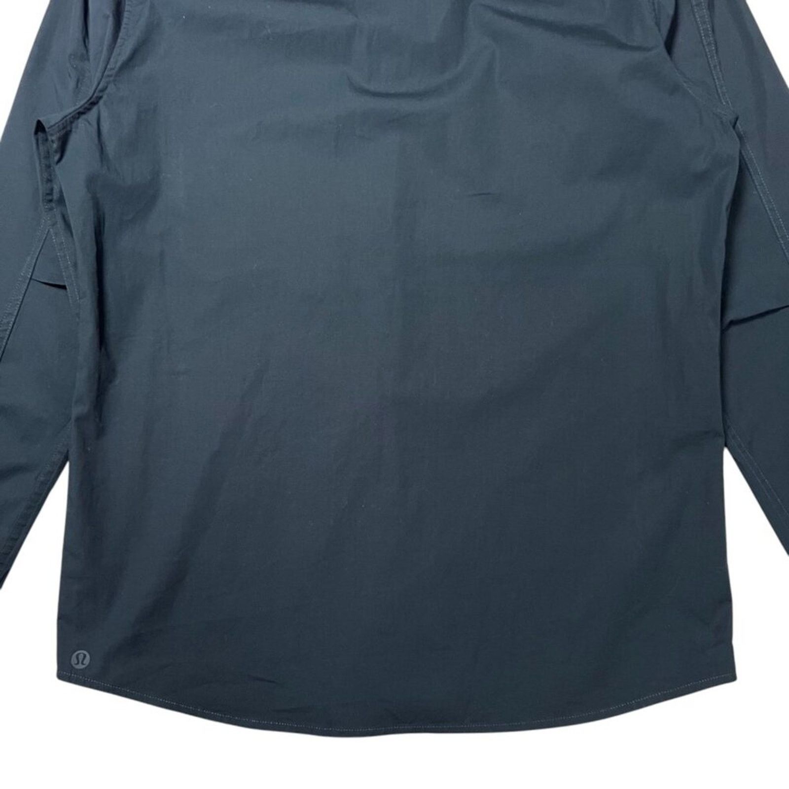 Lululemon Lululemon Mission Slim Fit Button Down Shirt Mens M Navy Lon Size US M / EU 48-50 / 2 - 13 Thumbnail
