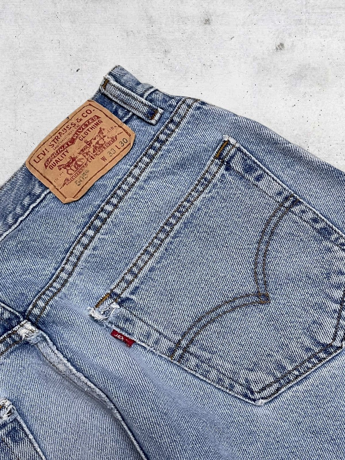 Levi's Vintage Clothing VINTAGE 505 LEVIS USA DESIGNER 90S BLUEWASHED RIPPED DENIM Size US 30 / EU 46 - 15 Thumbnail