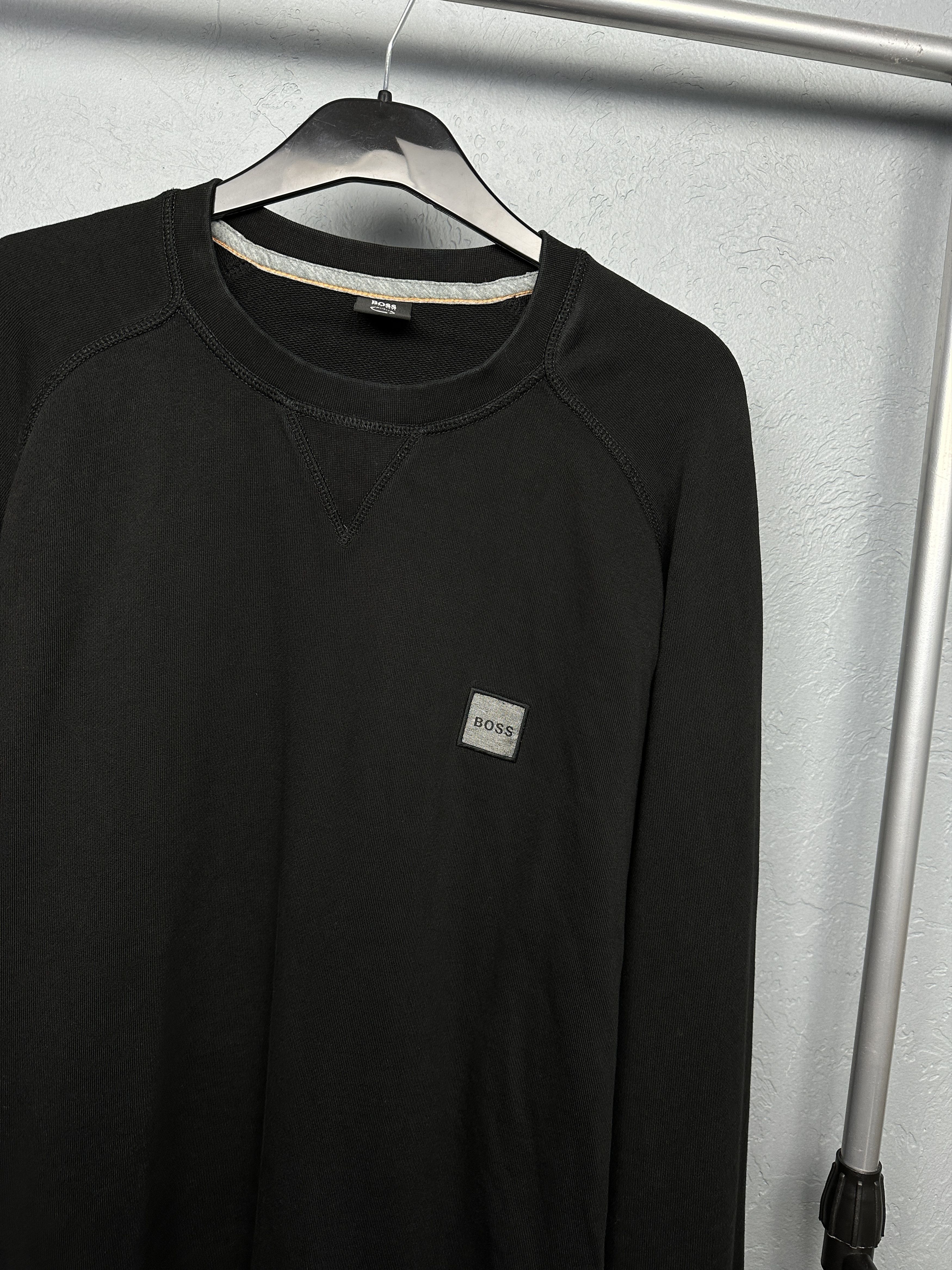 Hugo Boss Hugo Boss Mens Crew Neck Sweatshirt Size US XXL / EU 58 / 5 - 2 Thumbnail
