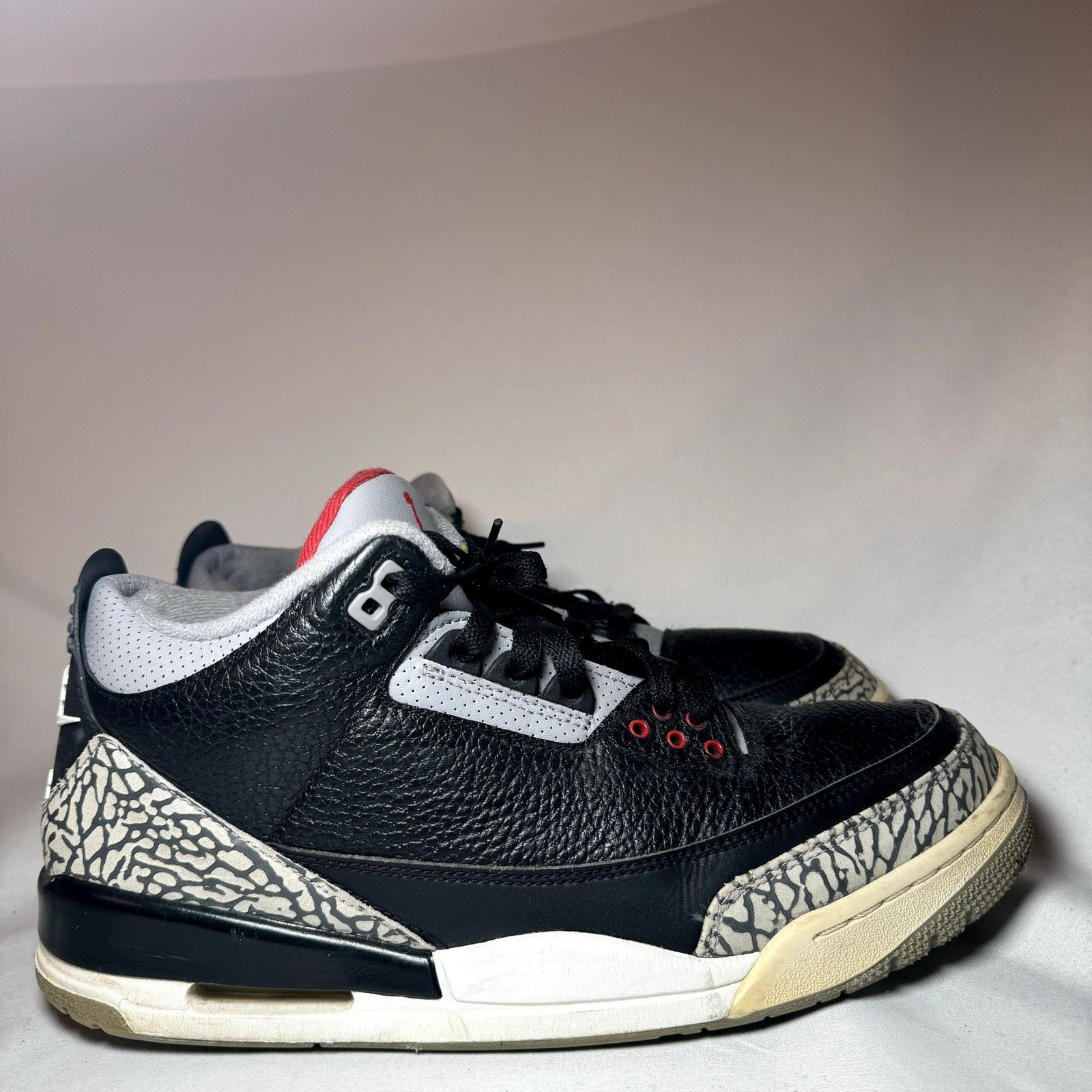 Jordan Brand × Nike Size 11.5 - Nike Air Jordan 3 Retro OG Black Cement 2018 Size US 11.5 / EU 44-45 - 1 Thumbnail