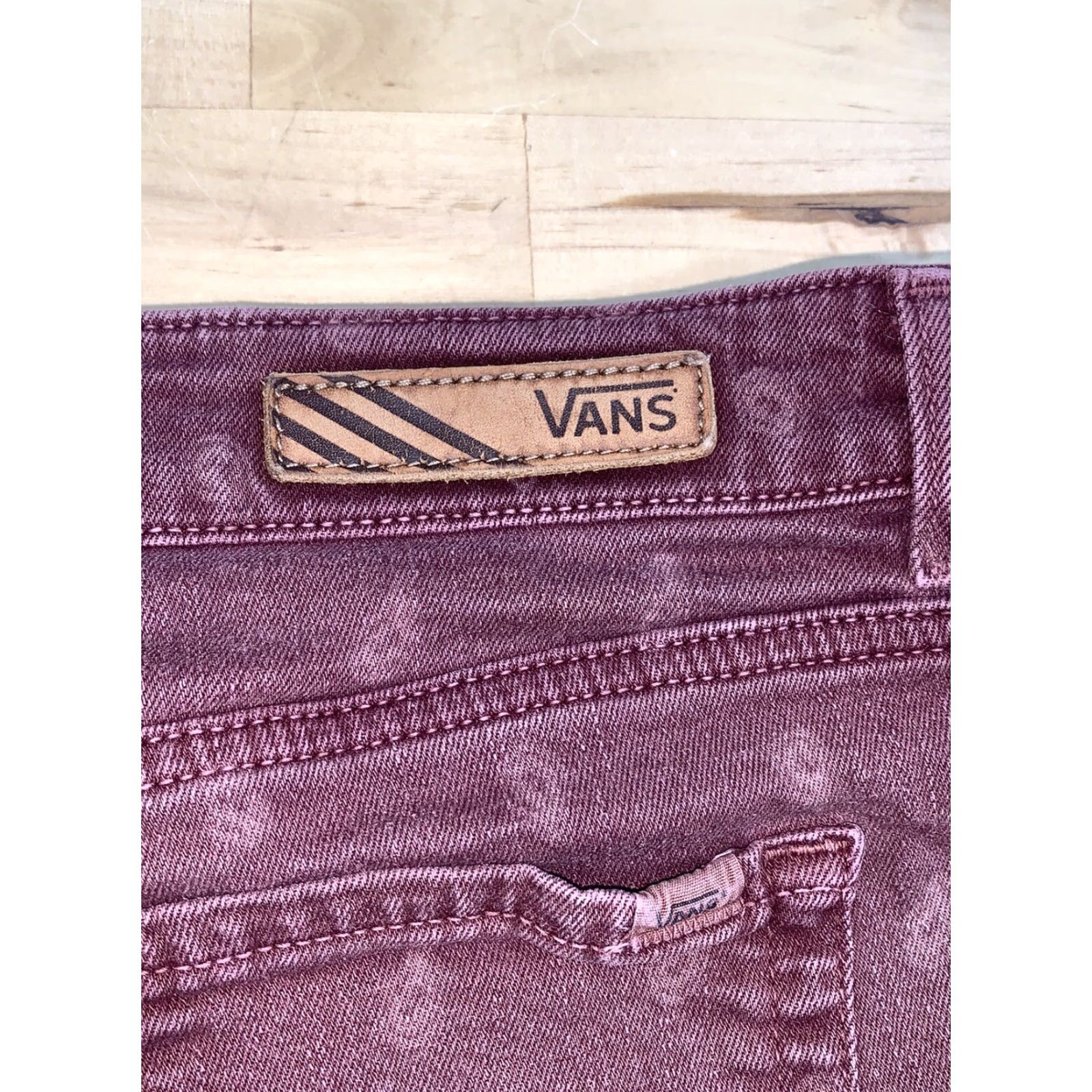 Vans VANS Vintage Cut-Off Shorts Cherry Denim Women’s Sz 7 Casual Size 28" / US 6 / IT 42 - 4 Thumbnail