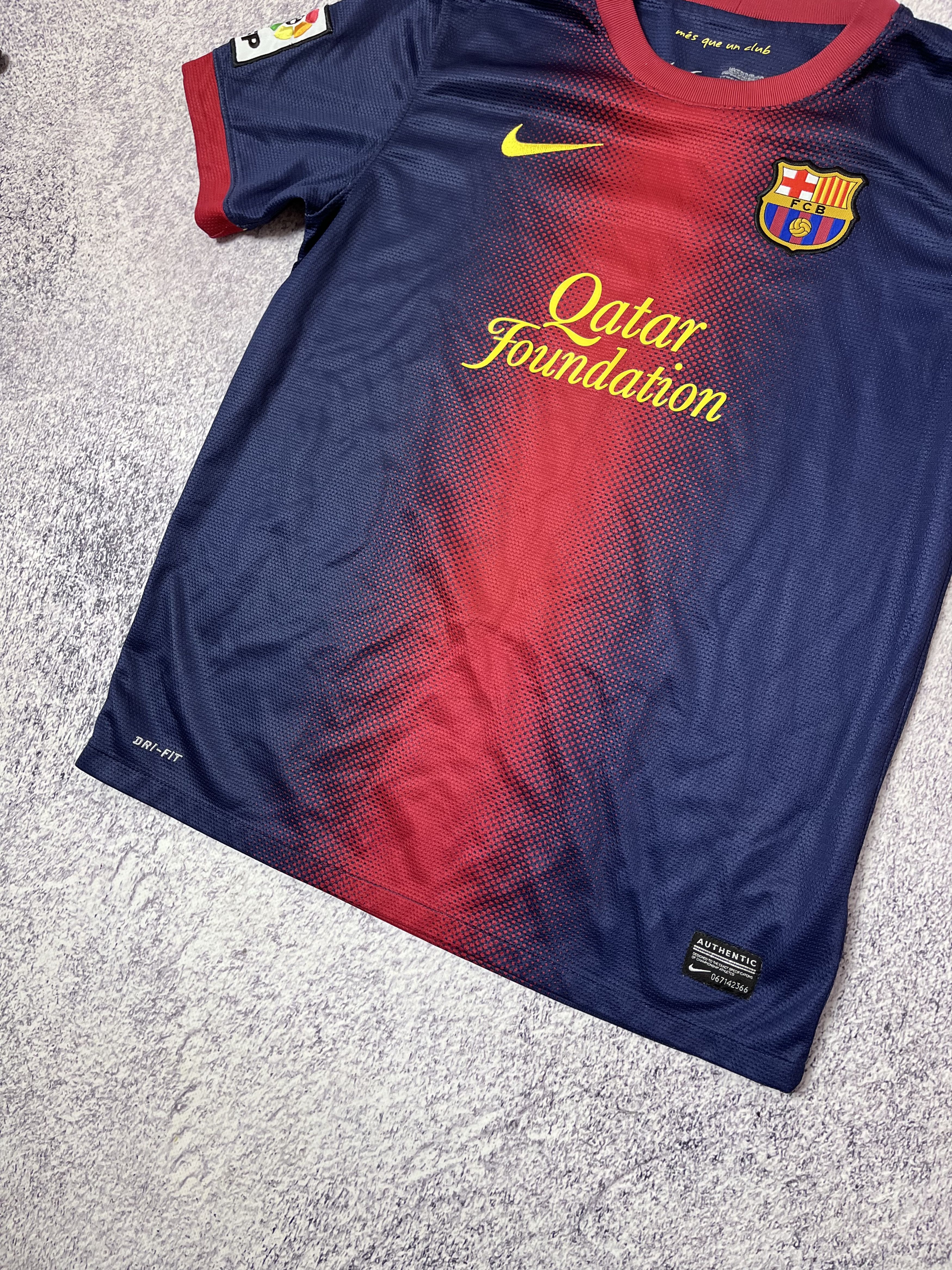 Other Men’s soccer jersey Nike FC Barcelona LaLiga Size US XS / EU 42 / 0 - 3 Thumbnail