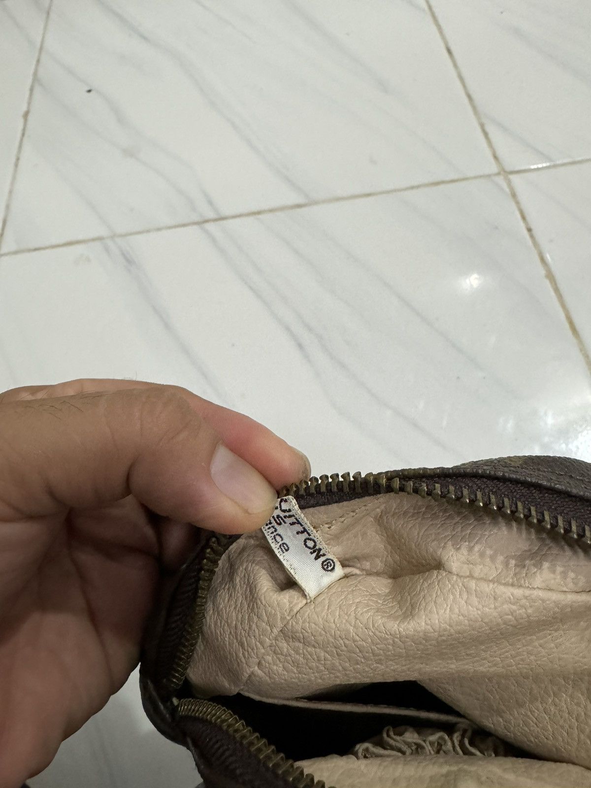 Louis Vuitton LOUIS VUITTON CLUTCH BAG Size ONE SIZE - 4 Thumbnail