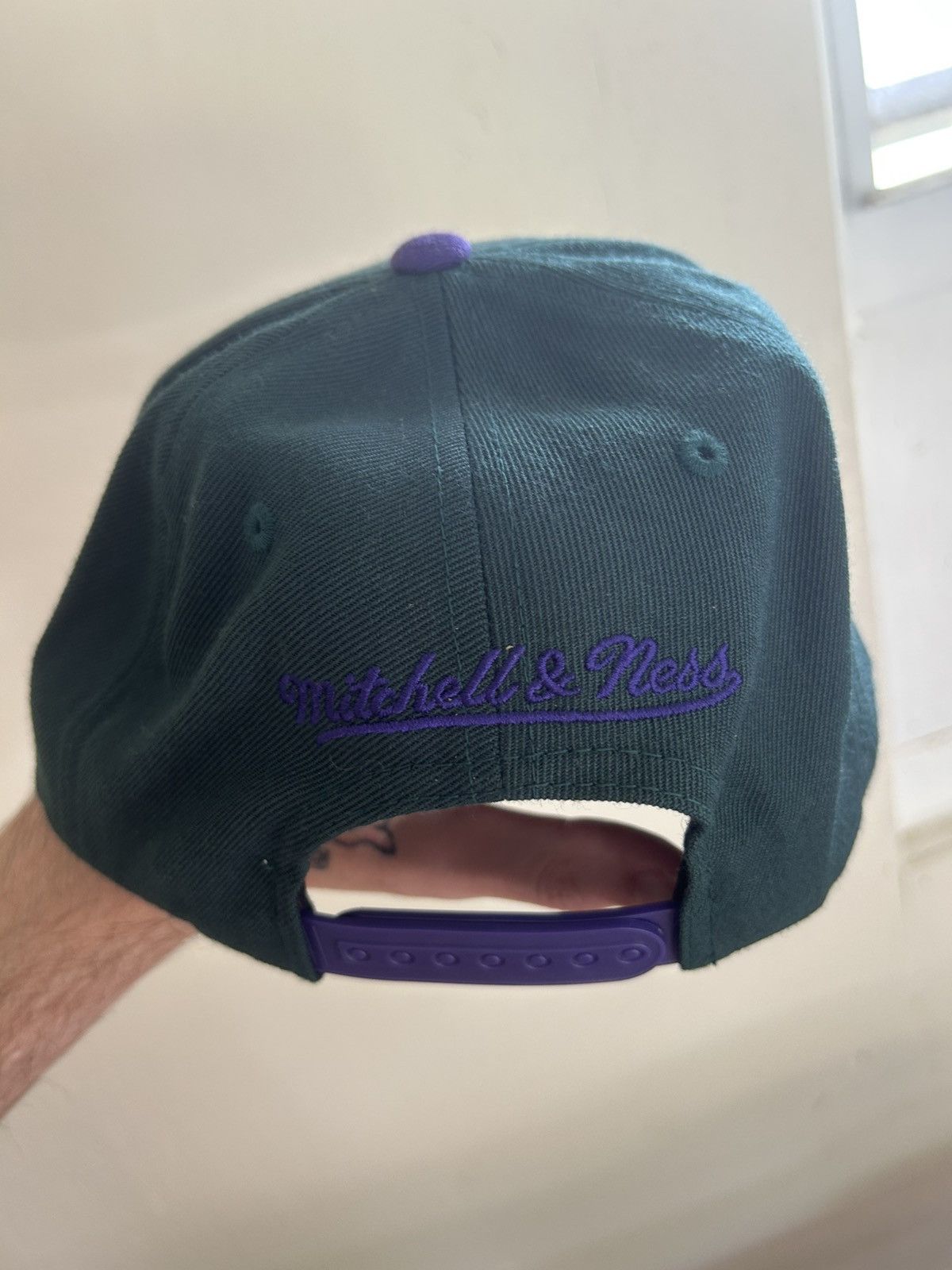 Vintage Milwaukee Bucks Mitchell & Ness Snapback NBA Hat Size ONE SIZE - 6 Thumbnail