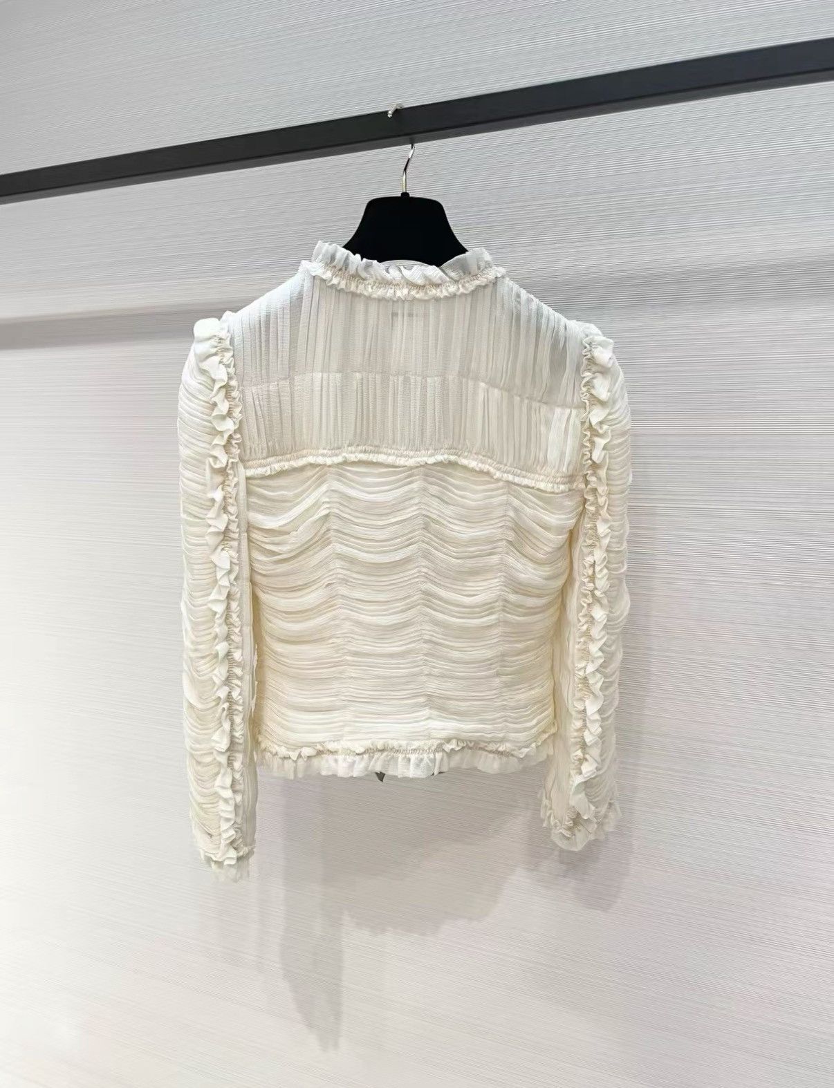 Chanel Chanel F36 Bow Pleated Silk Top J33 Size XS / US 0-2 / IT 36-38 - 2 Thumbnail