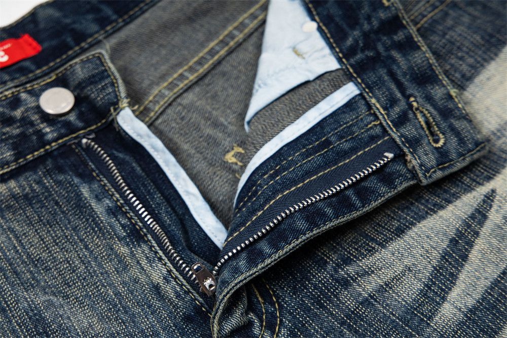 Vintage Men's Distressed Vibe Loose-Fit Curved-Leg Jeans Size US 32 / EU 48 - 4 Thumbnail