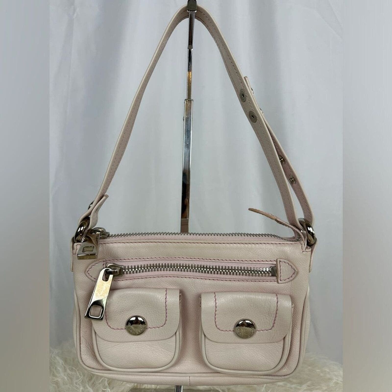 Marc Jacobs Vintage Marc Jacobs Pink Shoulder Bag | Grailed Marc Jacobs Vintage Marc Jacobs Pink Shoulder Bag | Grailed