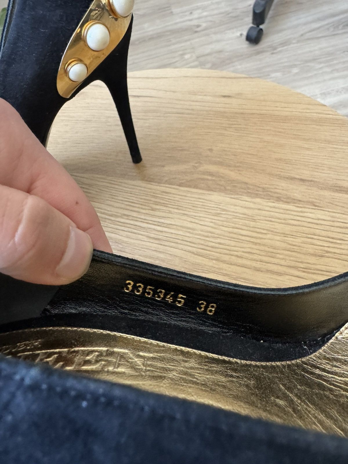 Alexander McQueen Alexander McQueen Suede Heels Size US 8 / IT 38 - 7 Thumbnail