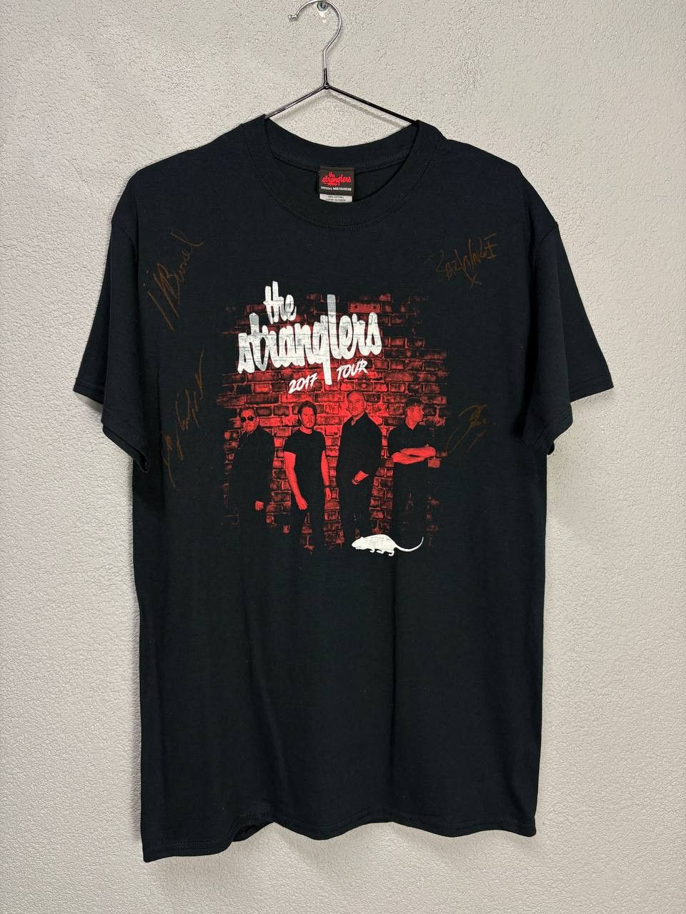 Gildan The Stranglers Autograph merchandise tour 2017 T-shirt M Size US M / EU 48-50 / 2 - 2 Thumbnail