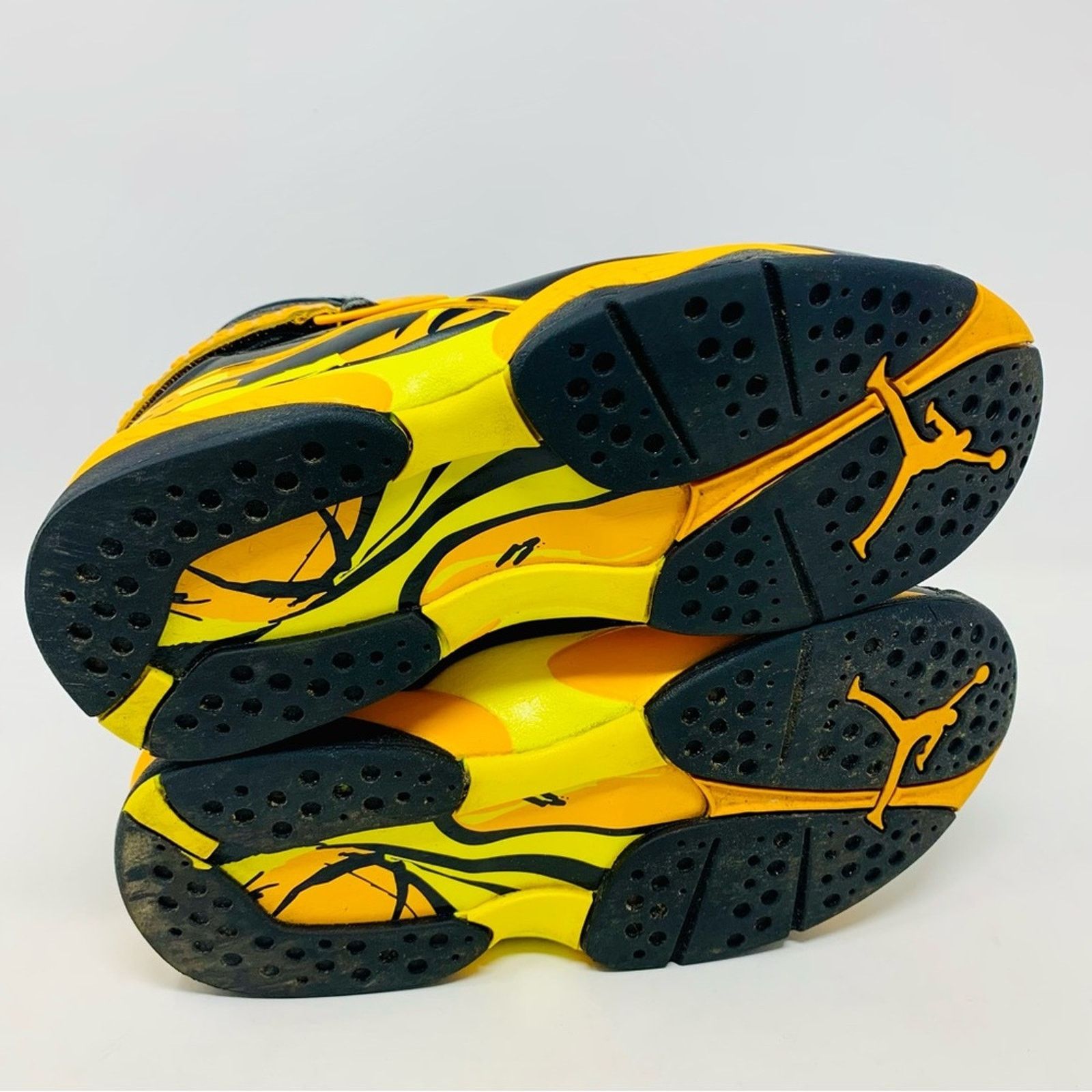 Jordan Brand Jordan 8 Retro 'Taxi' CI1236-007 Womens Size 7 Mens Size 6.5 Size US 7 / IT 37 - 7 Thumbnail