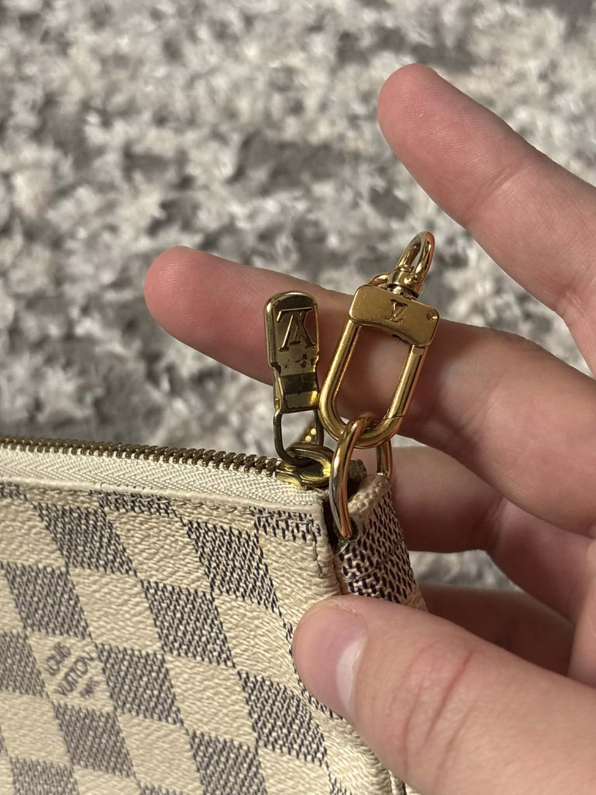 Louis Vuitton Louis vuitton mini pochette bag damier azur Size ONE SIZE - 3 Thumbnail