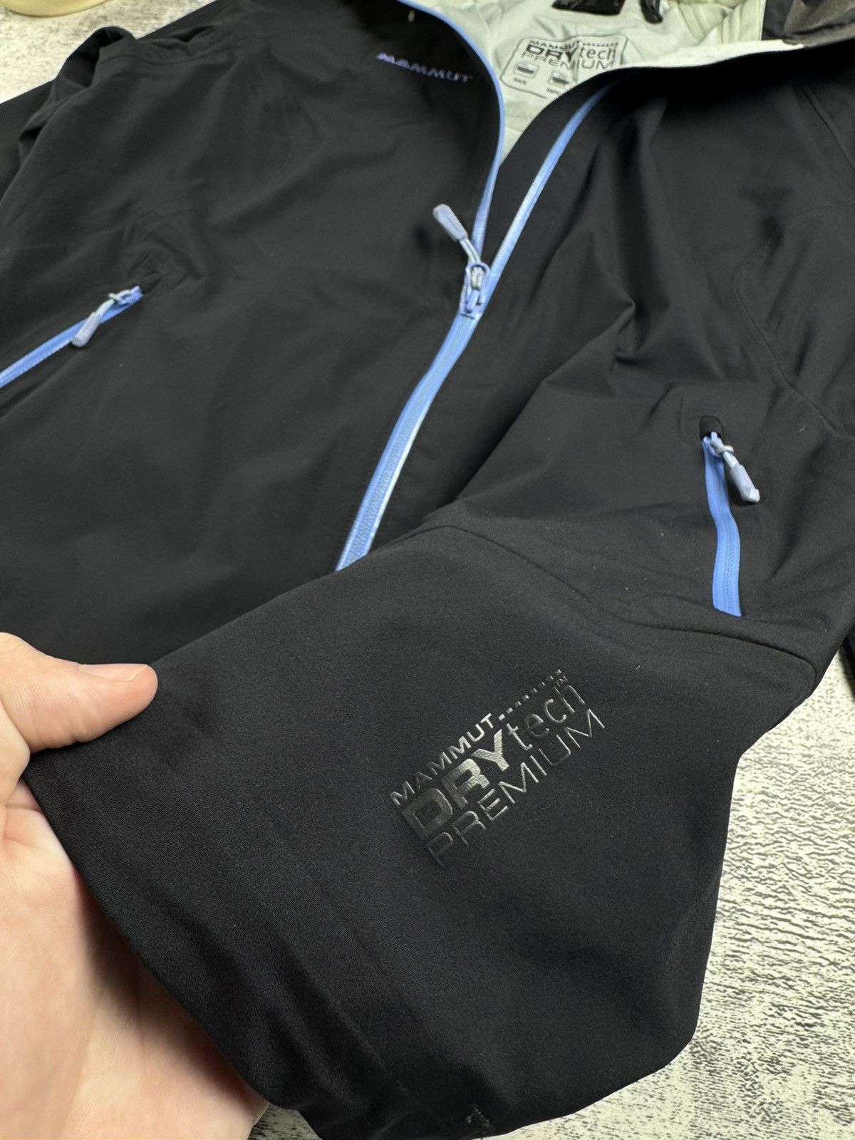 Mammut Mammut DryTech Premium Windbreaker Zip Bomber Light Jacket Size US L / EU 52-54 / 3 - 15 Thumbnail