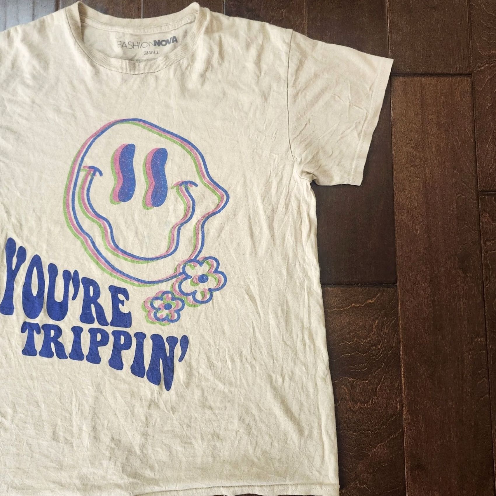 Fashion Nova Fashion Nova Youre Trippin Smiley Graphic Tee Womens Small Cream Ivory 100% Cotton T-Shirt Fun Graphic Casual Travel Shirt Women Small Crew Neck Size S / US 4 / IT 40 - 5 Thumbnail