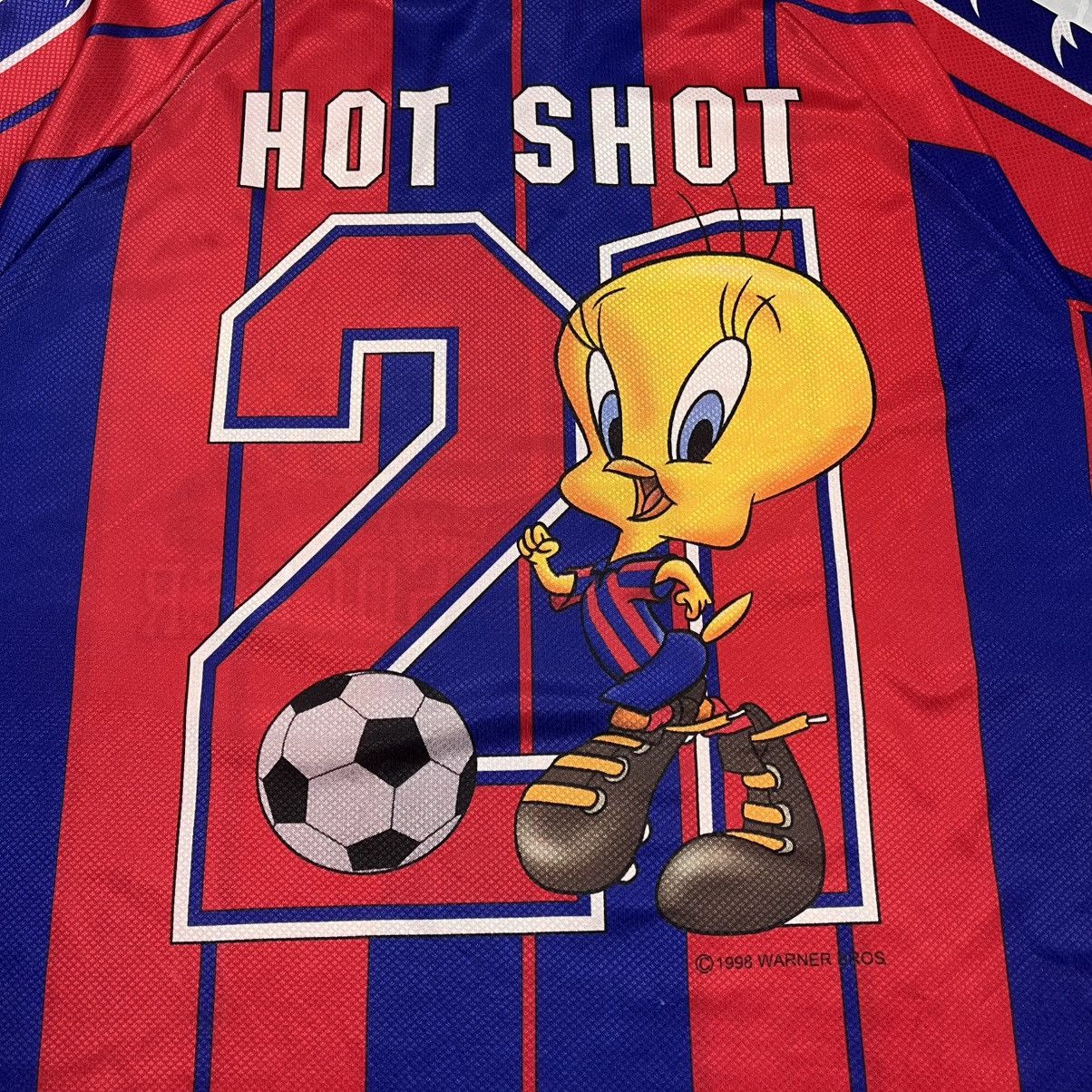 Warner Bros Vintage Jerse Barcelona x Looney Tunes ©️1998 Size US XL / EU 56 / 4 - 6 Thumbnail