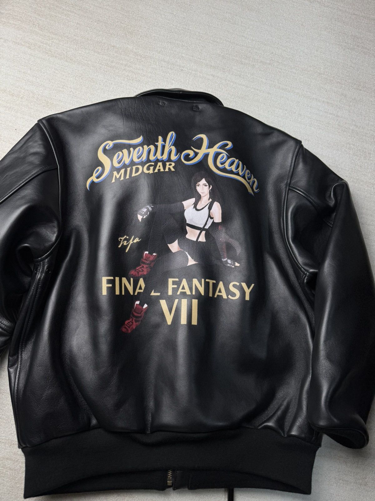 Avirex Avirex final fantasy VII A-2 leather jacket Tifa size 42 Size US L / EU 52-54 / 3 - 2 Thumbnail