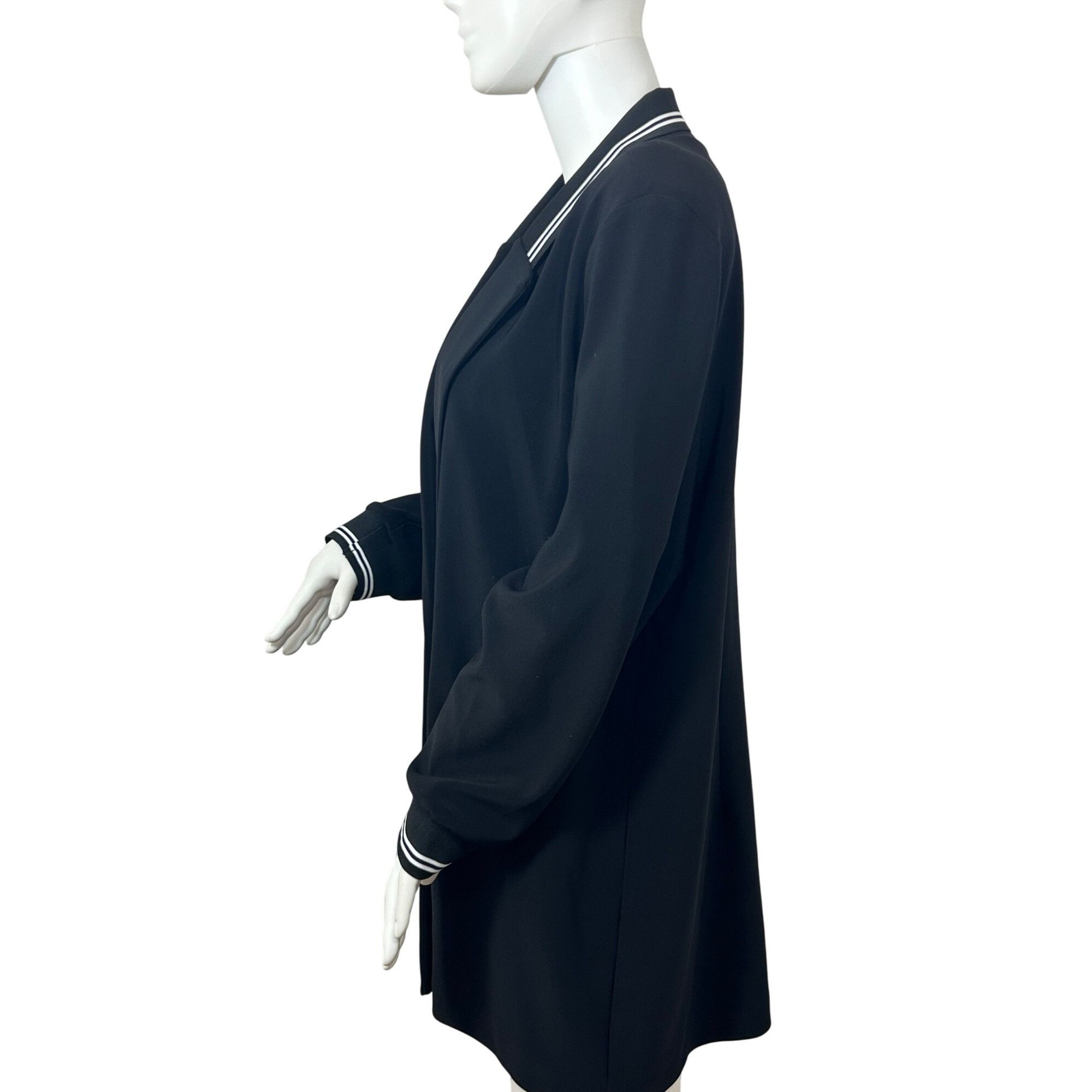 Joseph Ribkoff Joseph Ribkoff Black Blazer 16 White Trim Button Pockets Sho Size XXL / US 16-18 / IT 52-54 - 2 Thumbnail
