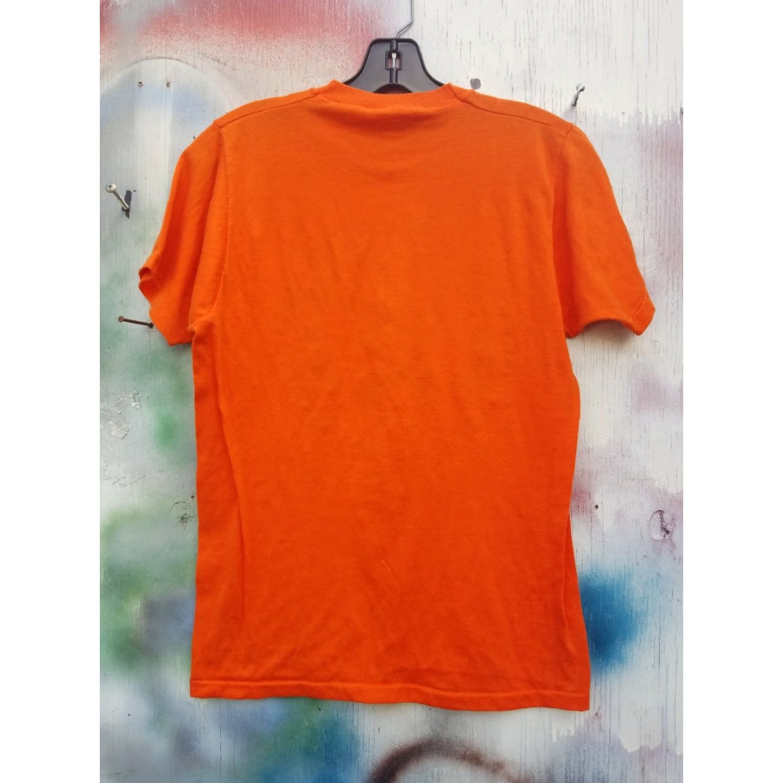 Vintage VINTAGE DIRT CLUB UNDERGROUND PUNK NEW JERSEY 1980s Screen Stars 50/50 M Shirt Mens Orange Graphic Tee Size US M / EU 48-50 / 2 - 4 Thumbnail