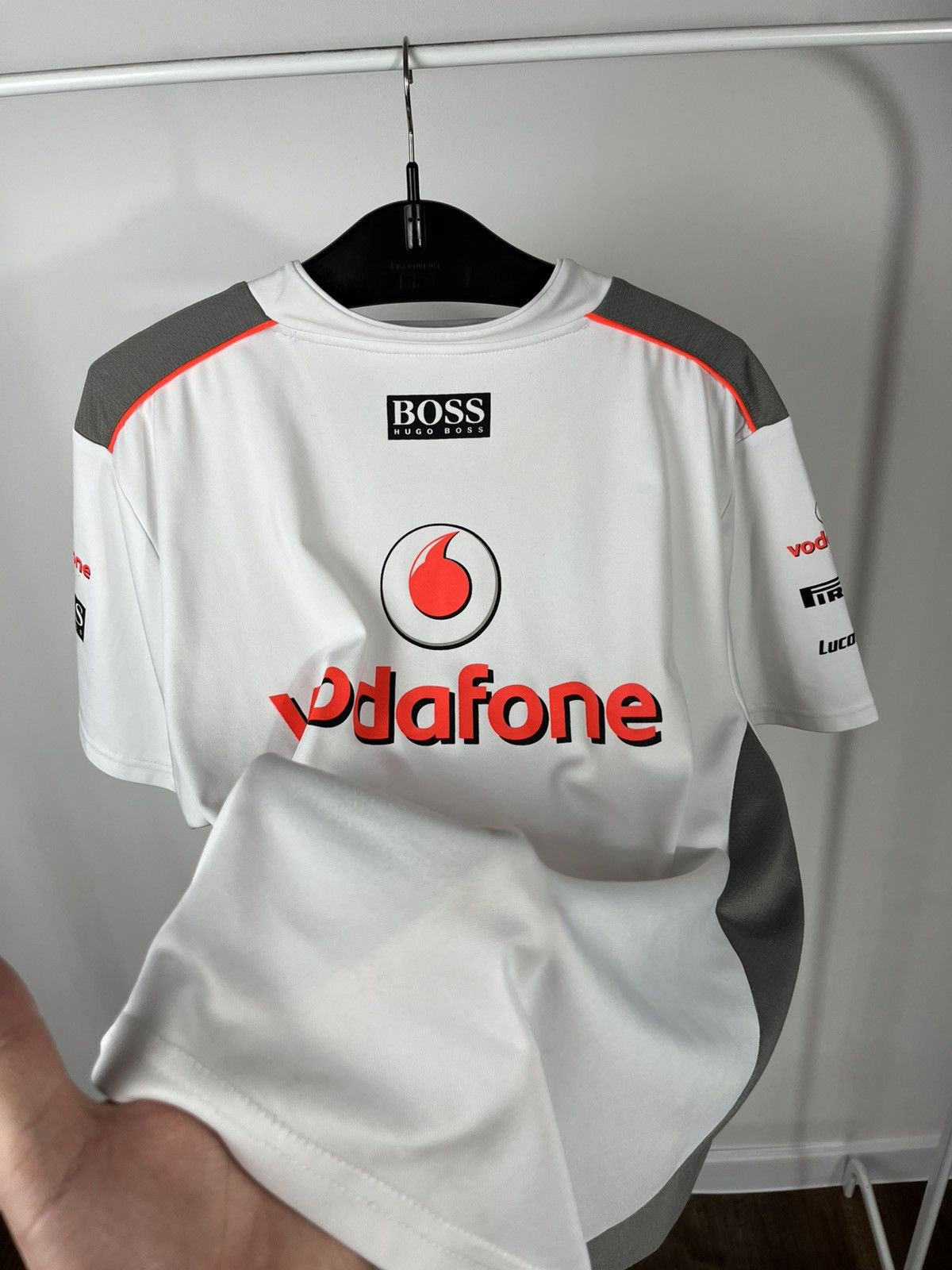 Mercedes-Benz Hugo Boss McLaren Mercedes Vodafone F1 Team Shirt Racing Tee Size US L / EU 52-54 / 3 - 17 Thumbnail