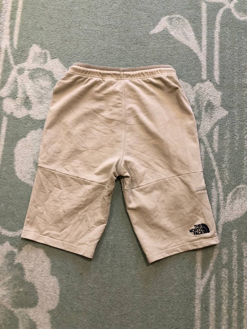 The North Face The North Face Embroidered Logo 100% Cotton Shorts Size XS Size US 27 - 17 Thumbnail
