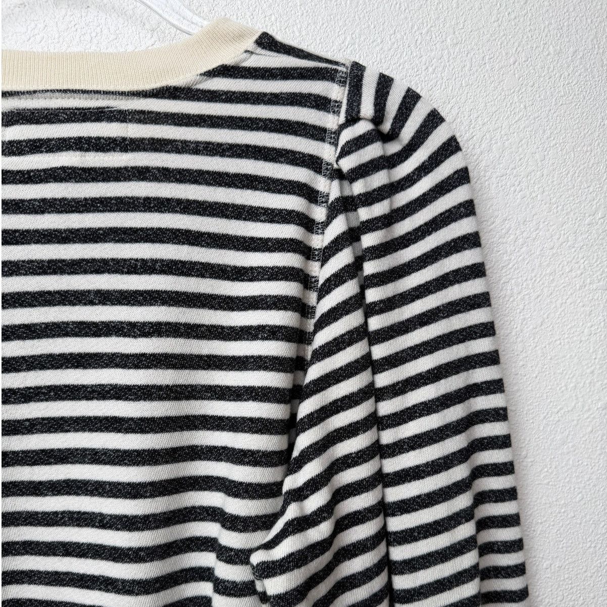 THE GREAT The Great. Black & Cream Striped Pleated Shoulder Sweatshirt Size S / US 4 / IT 40 - 8 Thumbnail