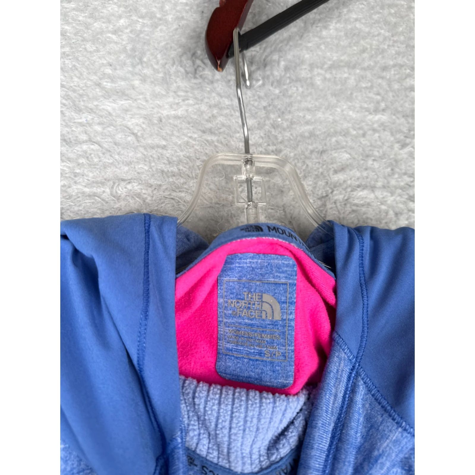 The North Face The North Face Hoodie Womens Small Blue Pullover Hooded Pockets 100% Polyester Size S / US 4 / IT 40 - 6 Thumbnail