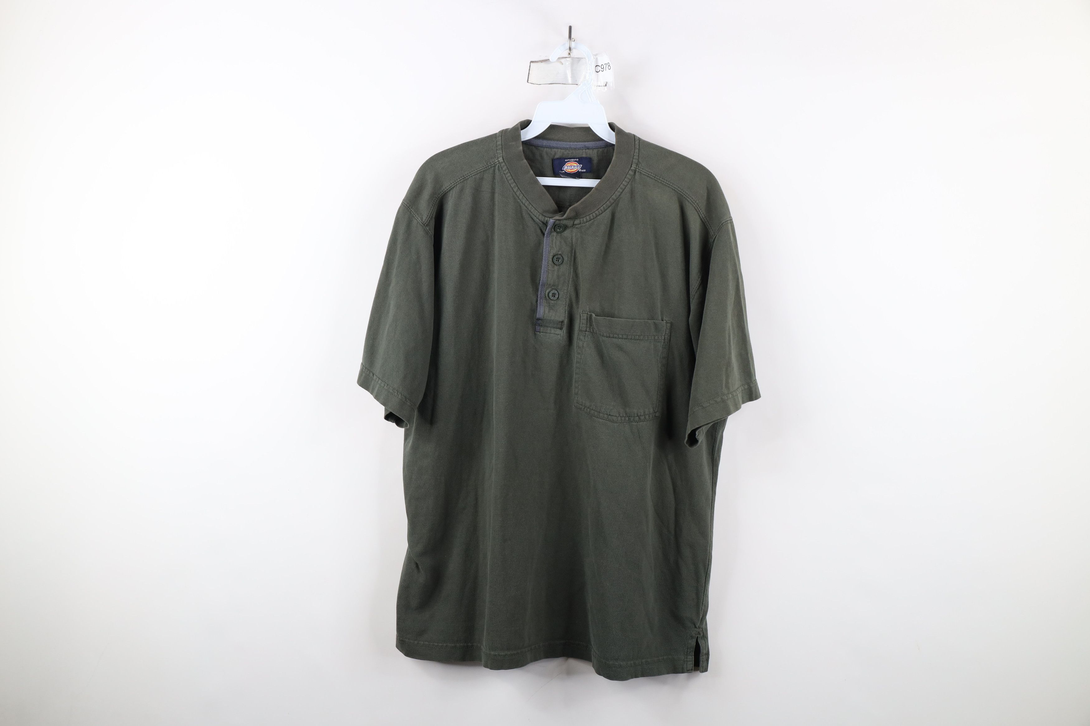 Dickies × Vintage Vintage Dickies Spell Out Short Sleeve Henley T-Shirt Green Size US L / EU 52-54 / 3 - 1 Thumbnail