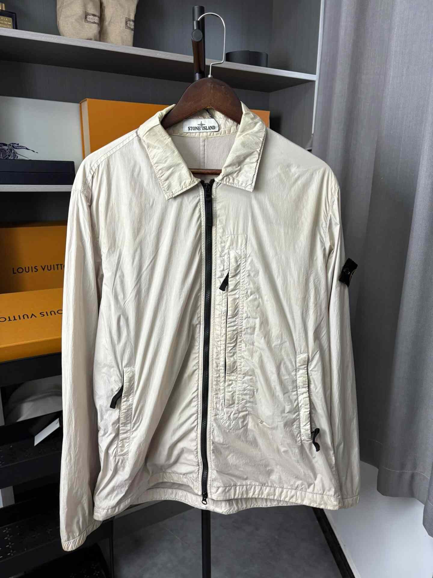 Stone Island Stone Island Nylon Light Jacket L Men Size US L / EU 52-54 / 3 - 1 Thumbnail