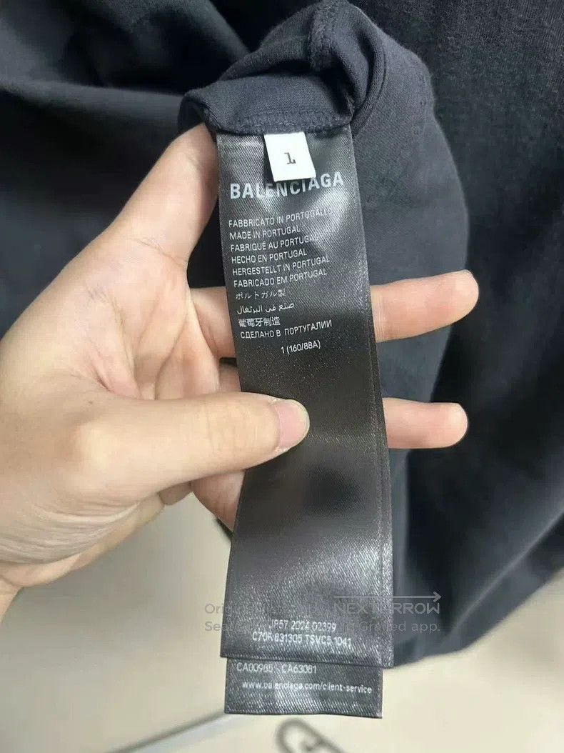 Balenciaga Balenciaga Chest Sparkle Glitter Letter Logo Black Destroy Size US S / EU 44-46 / 1 - 4 Thumbnail