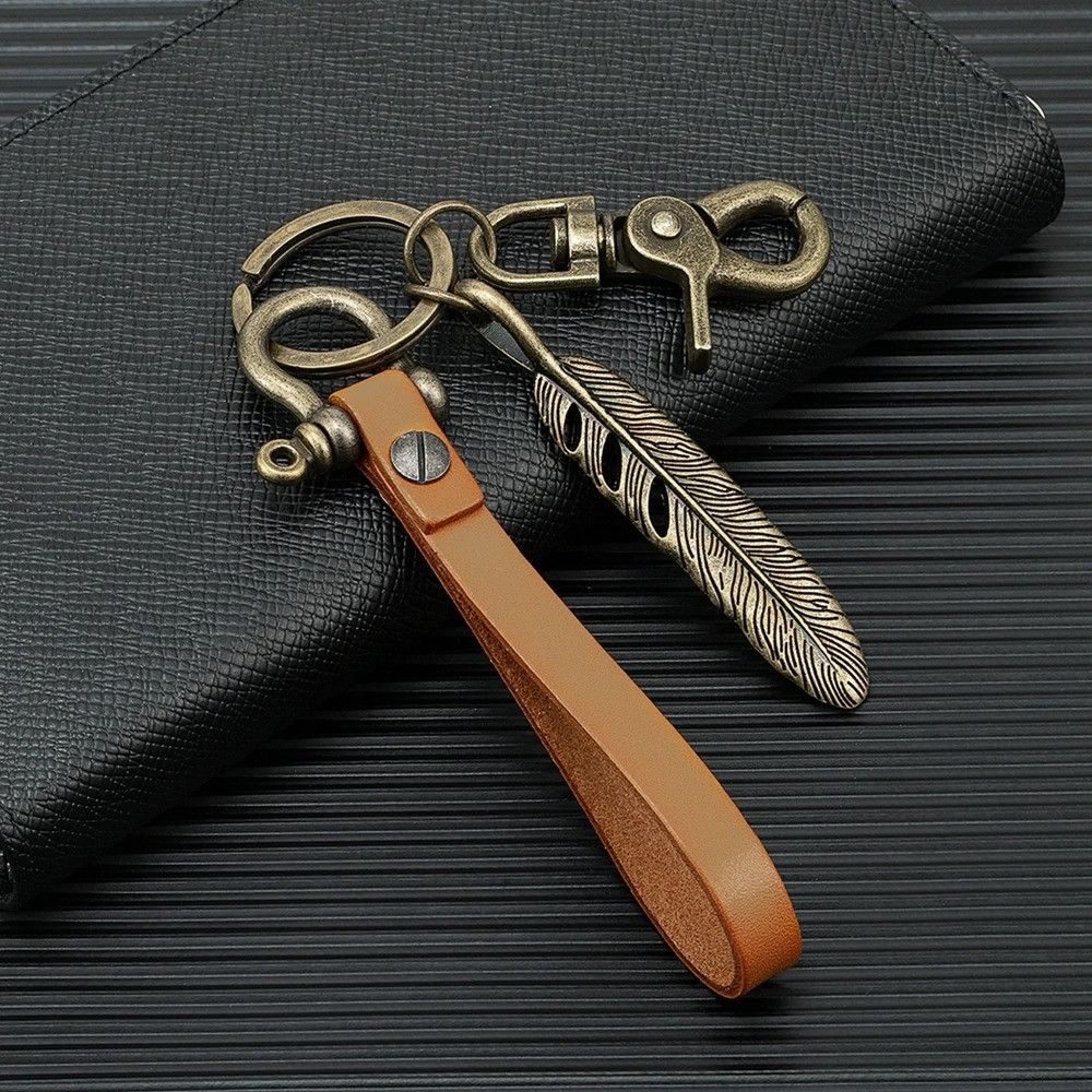 Other Feather Leather Shackle Keychain Buckle Keyring Holder Size ONE SIZE - 4 Thumbnail