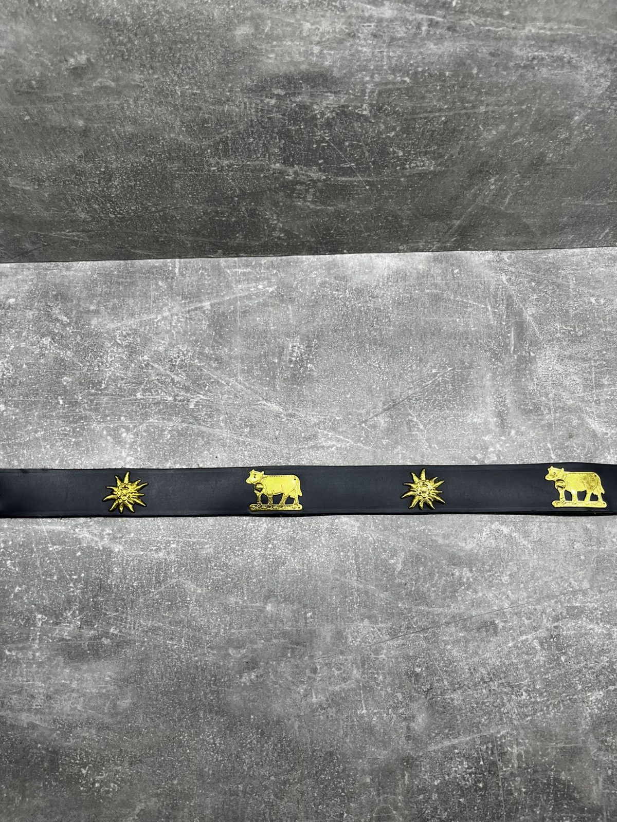 Vintage Vintage 90's Etro Metal Cow Belt Size ONE SIZE - 8 Thumbnail