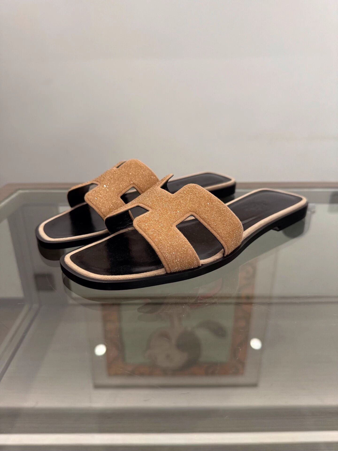Hermes Hermes Brown Shimmer H Logo Women's Slippers 36.5 EU Size US 5.5 / IT 35.5 - 1 Thumbnail