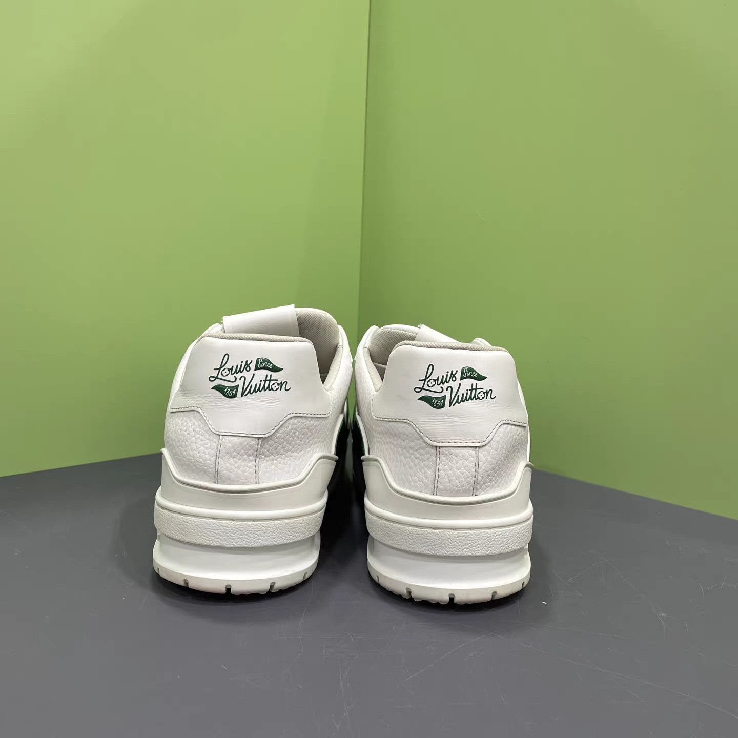 Louis Vuitton LOUIS VUITTON LV Trainer Golf White & Green K15 Size US 8 / EU 41 - 6 Thumbnail