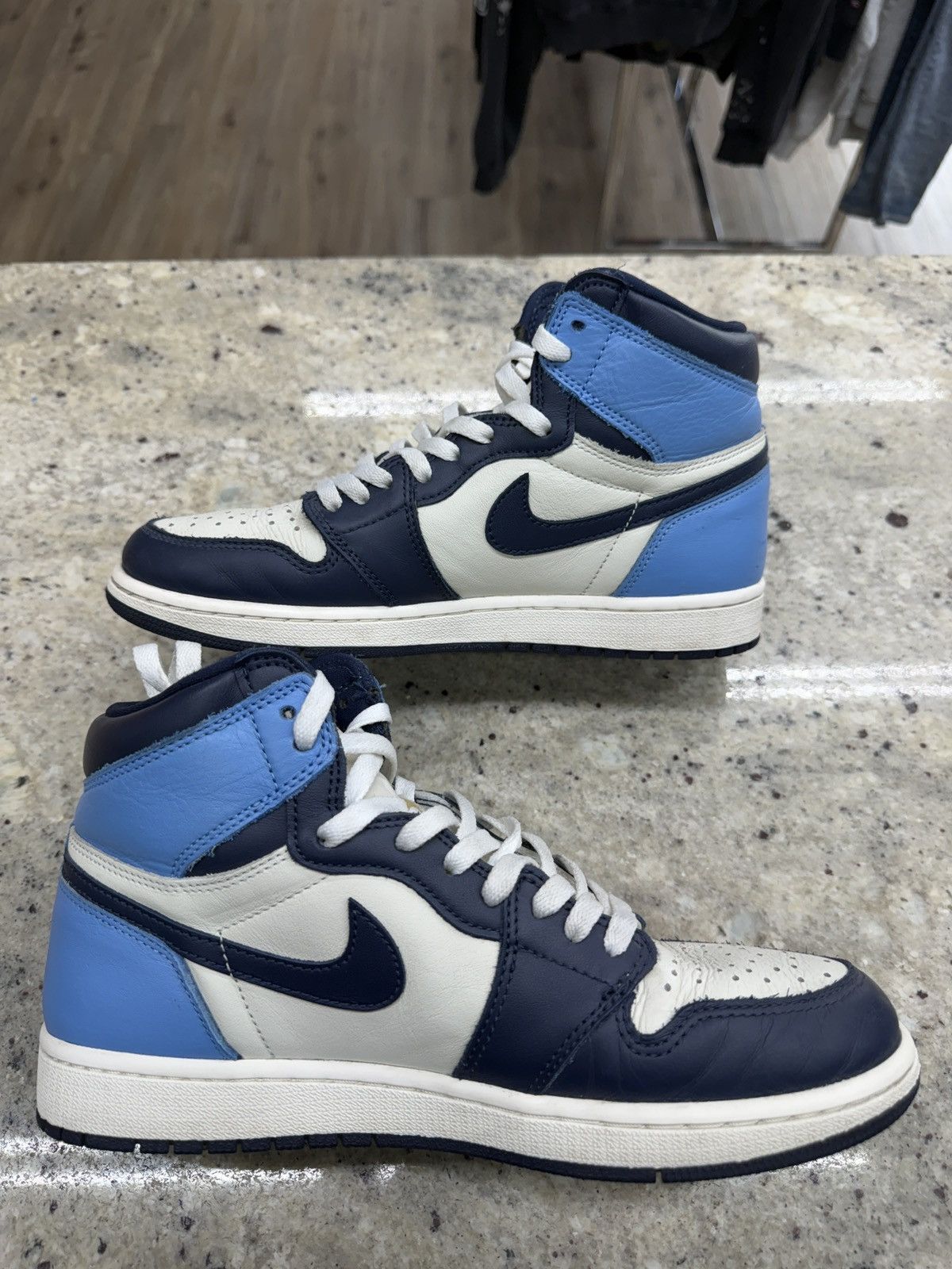 Jordan Brand Jordan Retro Obsidian 1s Size US 9 / EU 42 - 2 Thumbnail