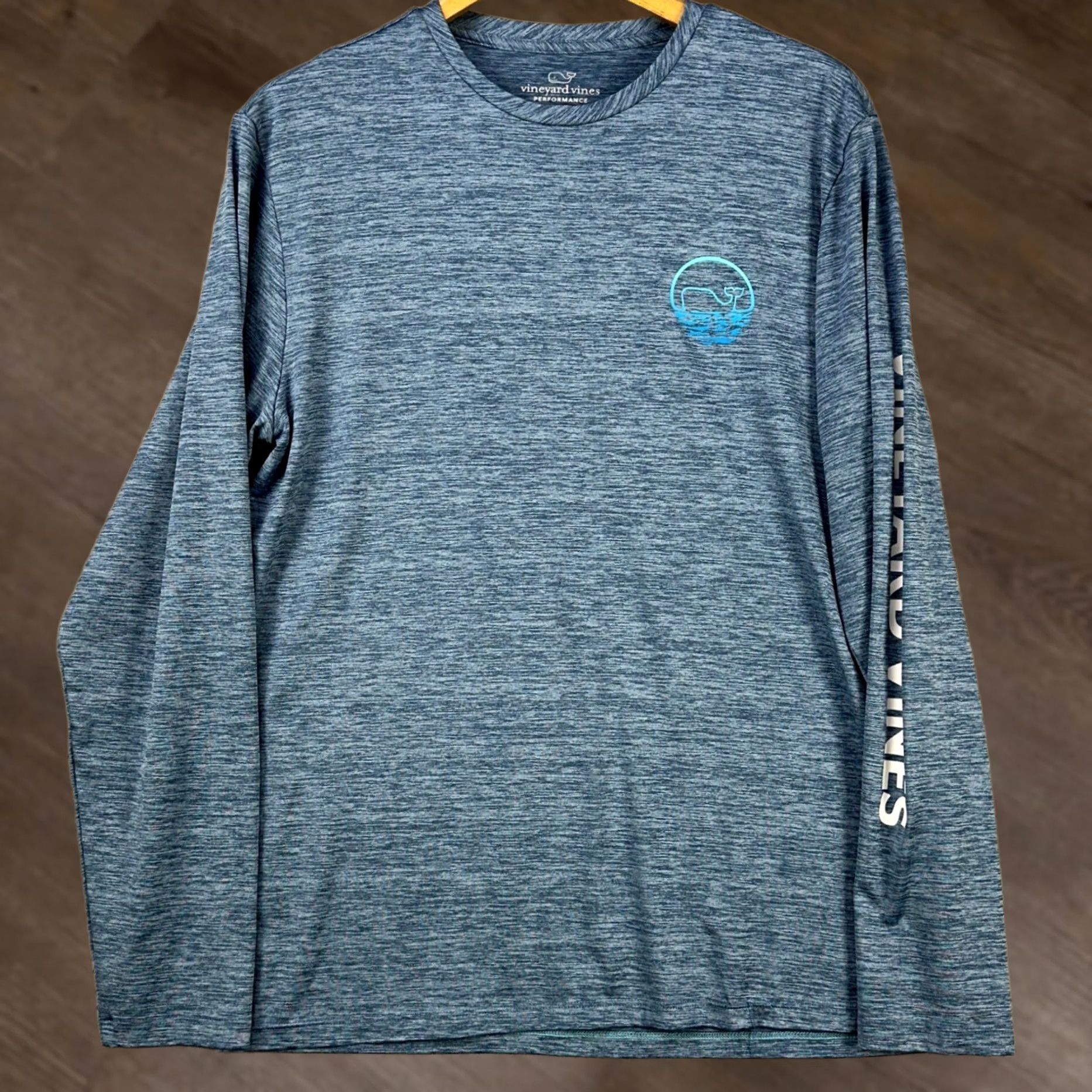 Vineyard Vines Vineyard Vines Performance Shirt Mens Medium Blue Pullover Crew Neck Logo Stretch Breathable Long Sleeve Running Cross Training Mens Size US M / EU 48-50 / 2 - 1 Thumbnail